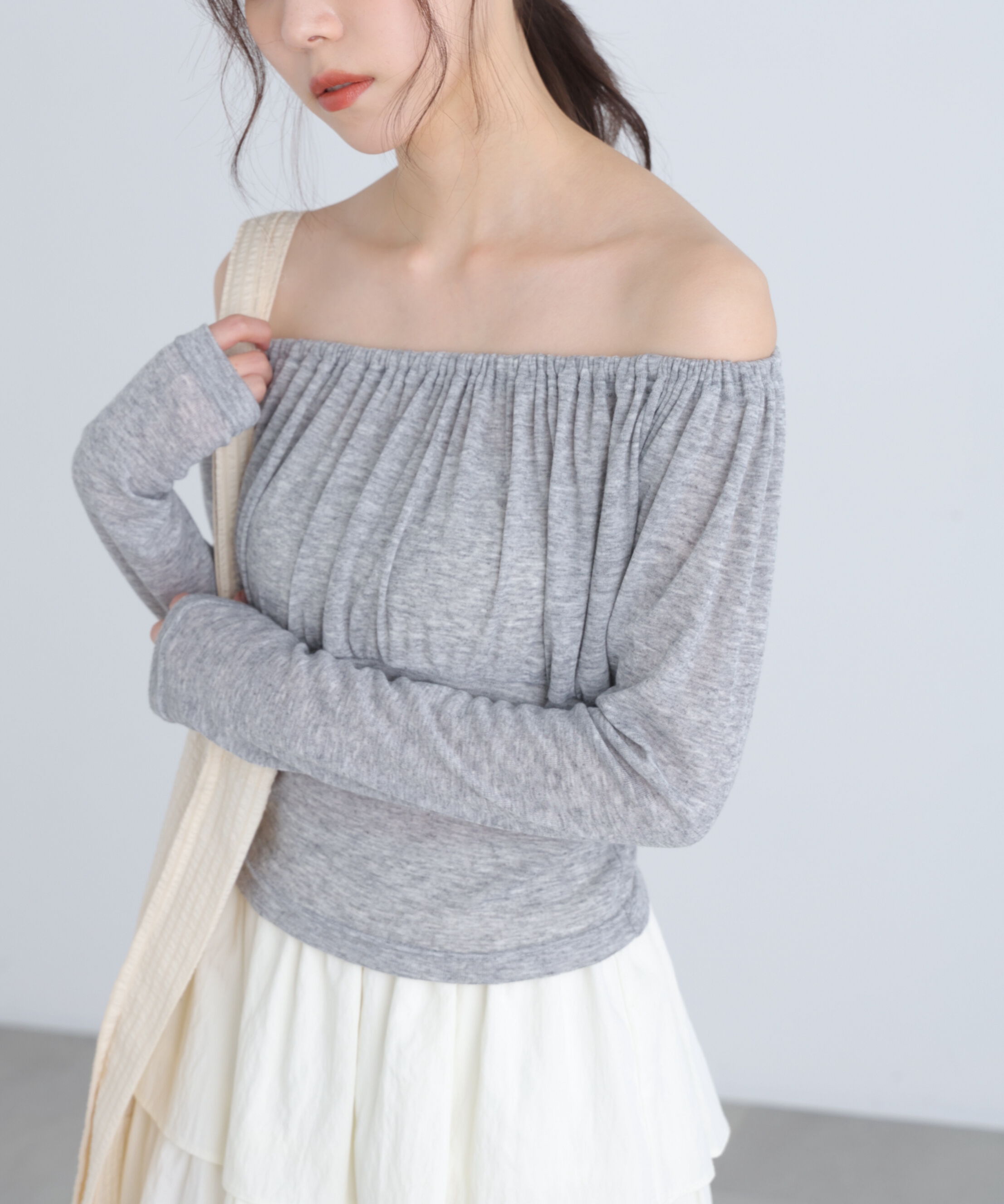  「オフショルシアーギャザーカットソー」|Tシャツ・カットソー|