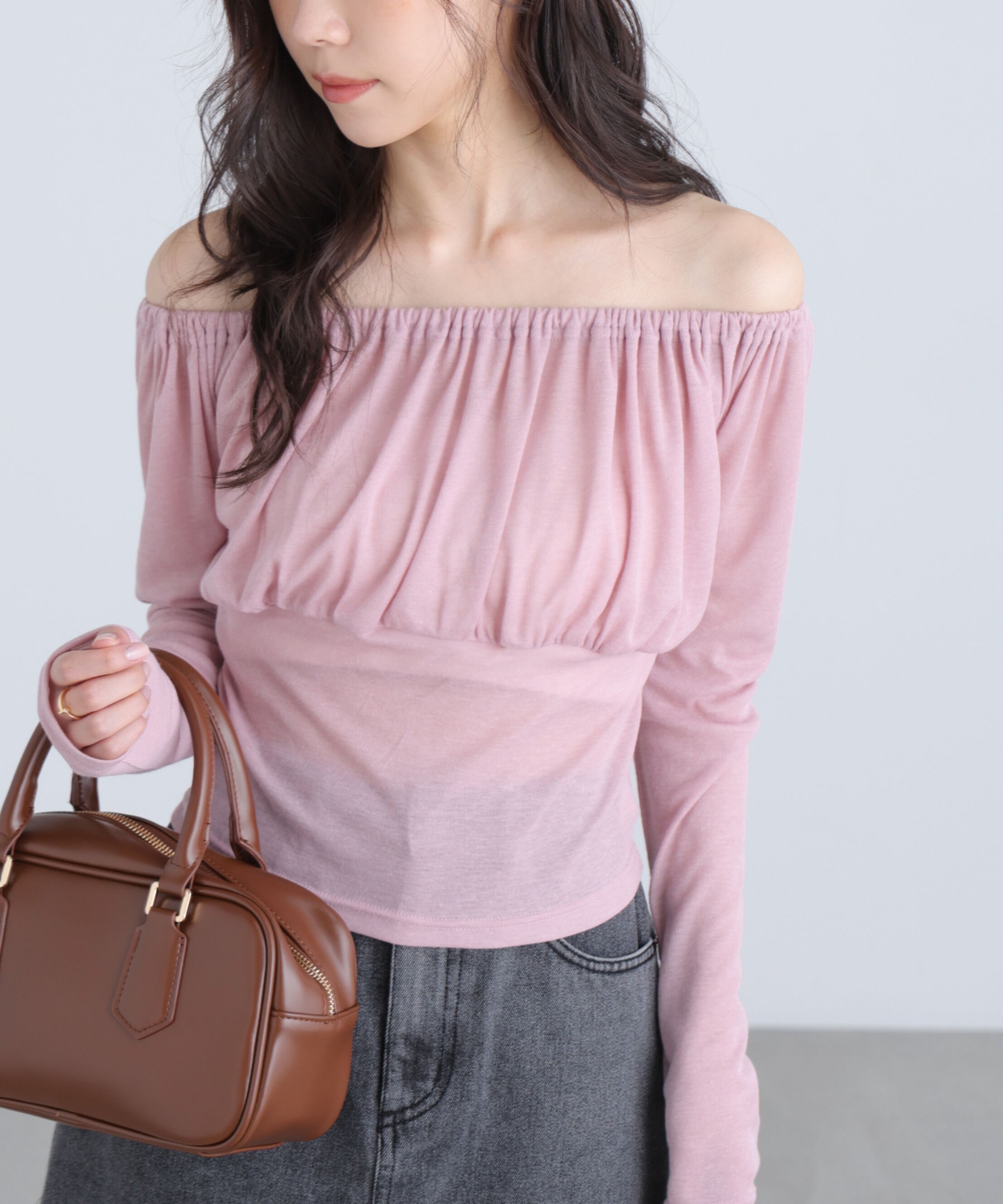  「オフショルシアーギャザーカットソー」|Tシャツ・カットソー|