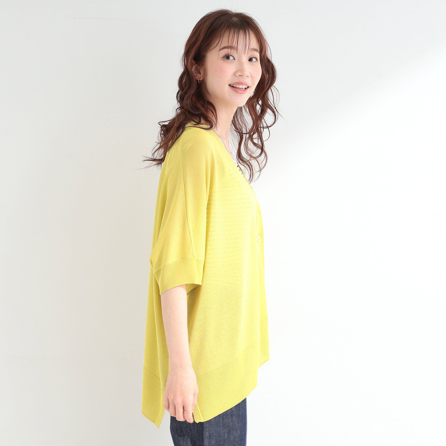 SHOO･LA･RUE「【洗濯機可/体型カバー】上品ラメがきらめく シアーポンチョ風カーディガン」|カーディガン|
