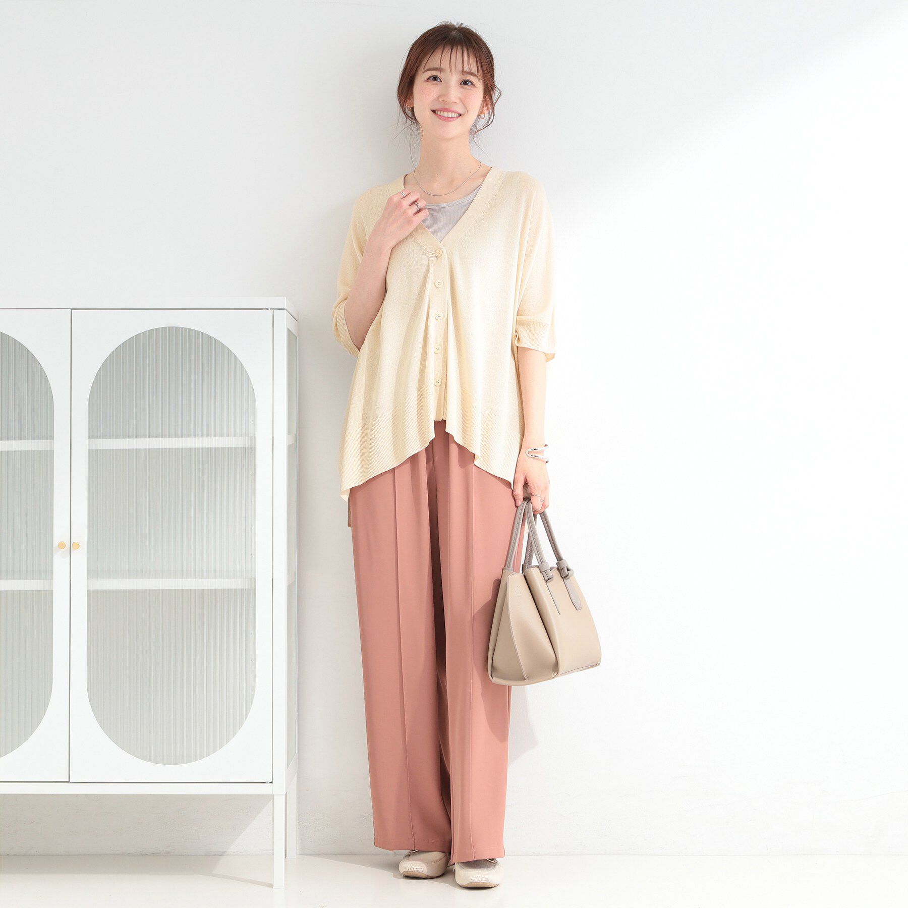 SHOO･LA･RUE「【洗濯機可/体型カバー】上品ラメがきらめく シアーポンチョ風カーディガン」|カーディガン|