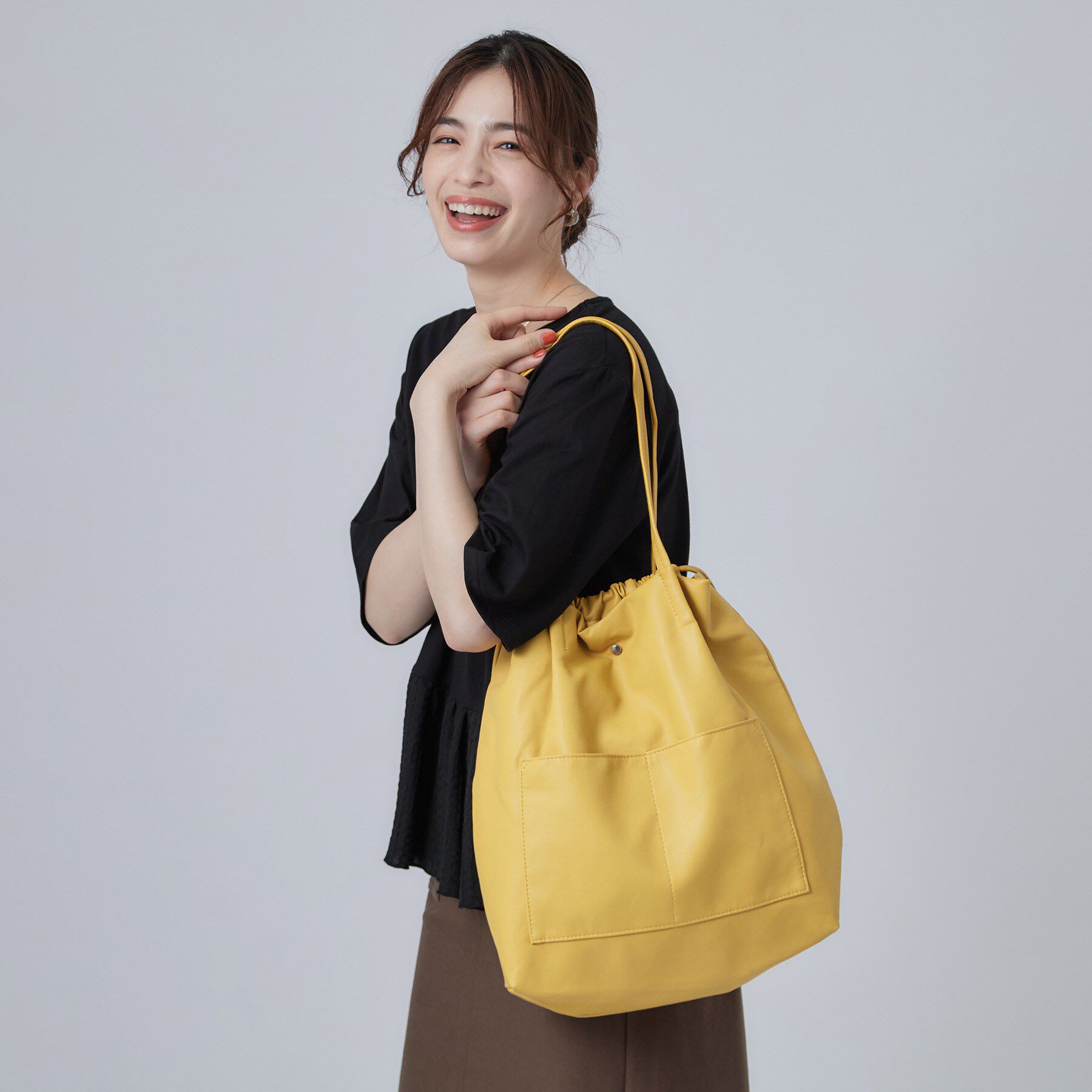 SHOO･LA･RUE「つまみハンドル巾着トートバッグ」|トートバッグ|イエロー(032)