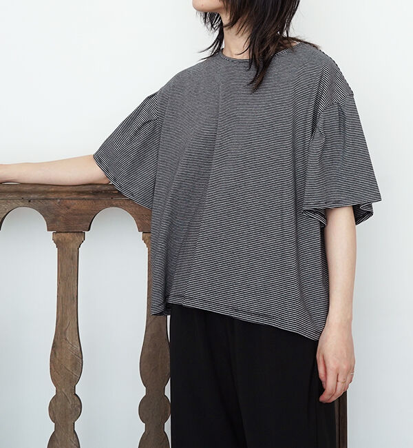 オローネ「オオカミとモリーヌの想い出&ldquo;カットソー&rdquo;」|Tシャツ・カットソー|グレー