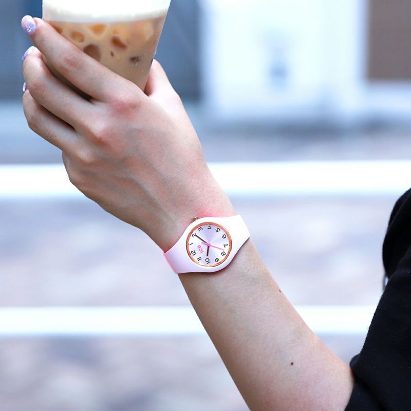 ICE-WATCH「〈ICE-WATCH(ｱｲｽｳｫｯﾁ)〉ICE duo chic ﾋﾟﾝｷｰﾃﾞｭｵ」|腕時計|PINK