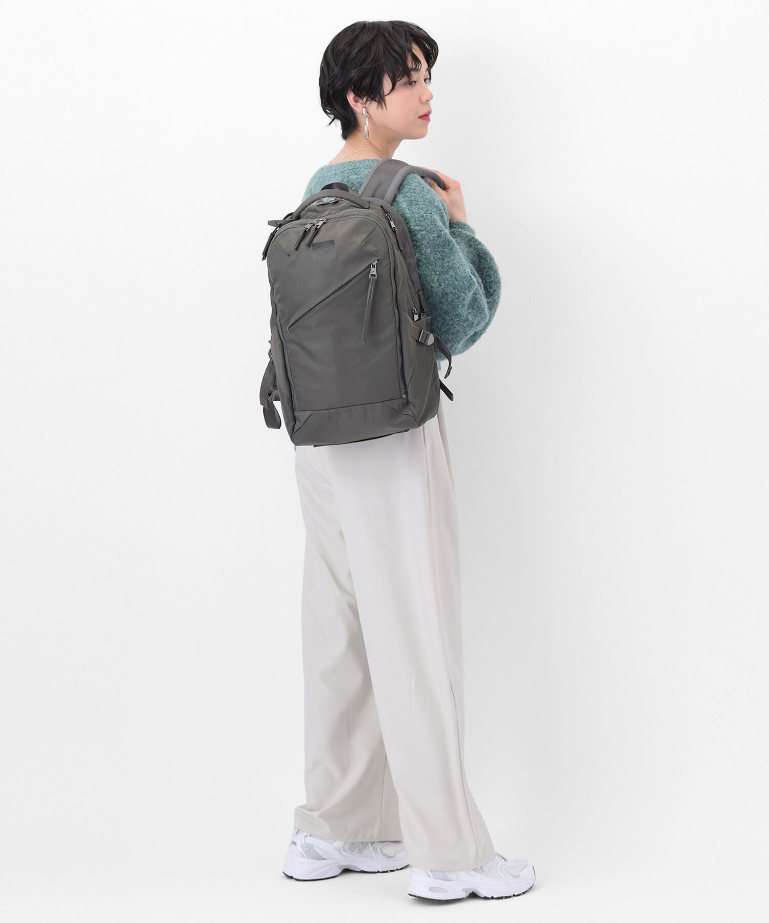 W&.Day/Night「W&.Day/Night トゥキ スクエアリュック A4サイズ 13.3インチPC収納 20511」|リュック|