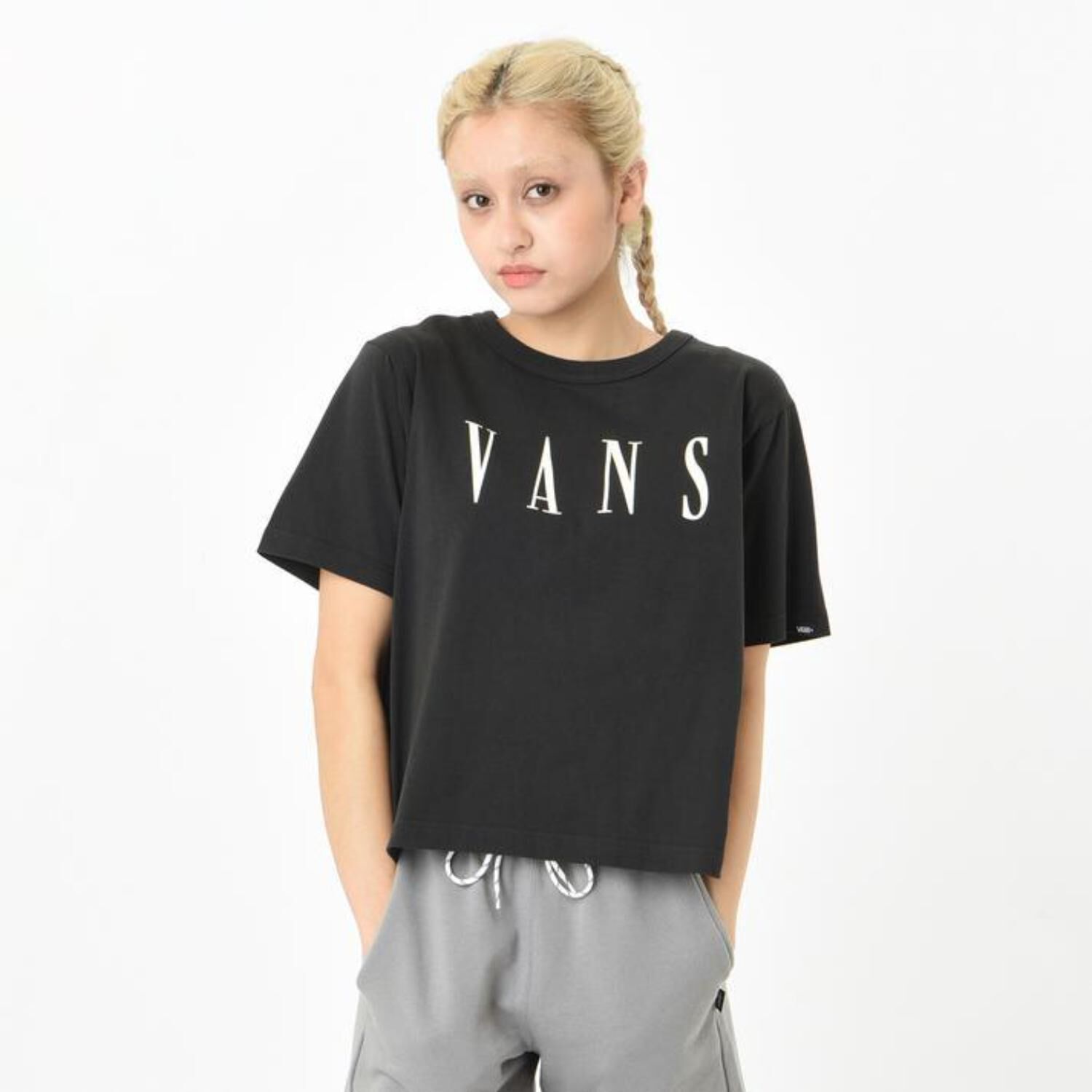 VANS「【VANSｱﾊﾟﾚﾙ(WJ)】W Didot Logo TEE」|Tシャツ・カットソー|ブラック