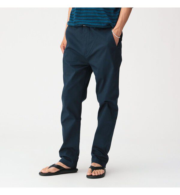 BEAMS「コットンピケ ストレッチ テーパード パンツ【スリムフィット】」|チノ|NAVY