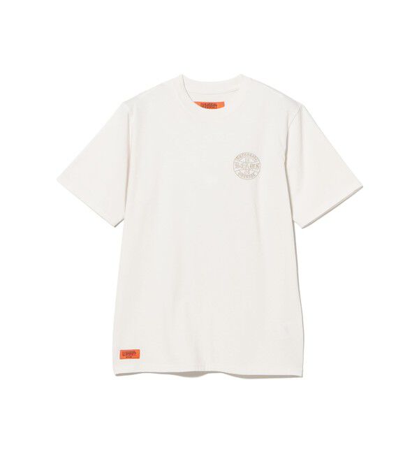 BEAMS「【別注】UNIVERSAL OVERALL / ピグメント フォト Tシャツ」|Tシャツ・カットソー|