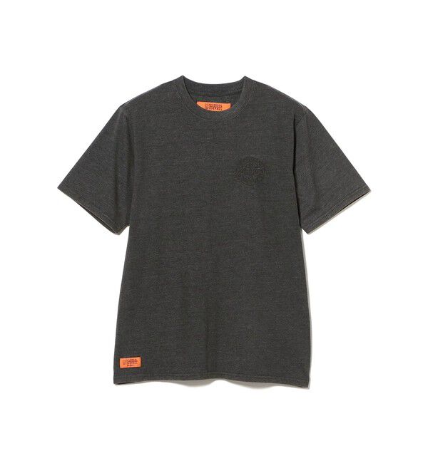 BEAMS「【別注】UNIVERSAL OVERALL / ピグメント フォト Tシャツ」|Tシャツ・カットソー|