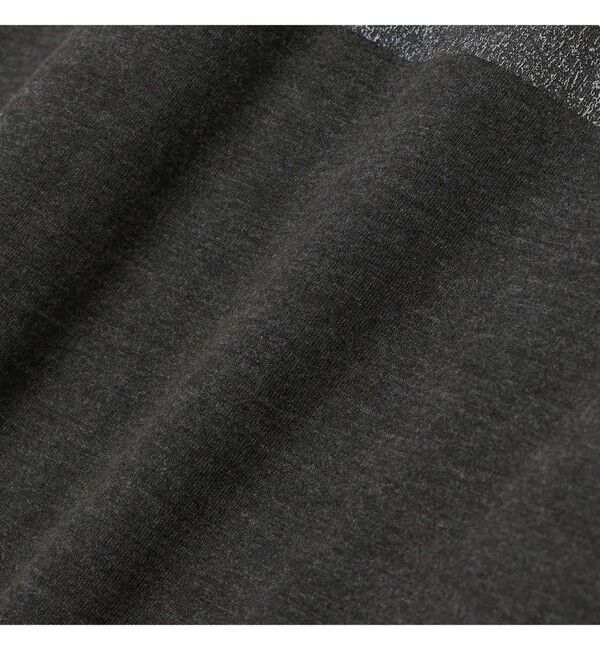 BEAMS「【別注】UNIVERSAL OVERALL / ピグメント フォト Tシャツ」|Tシャツ・カットソー|