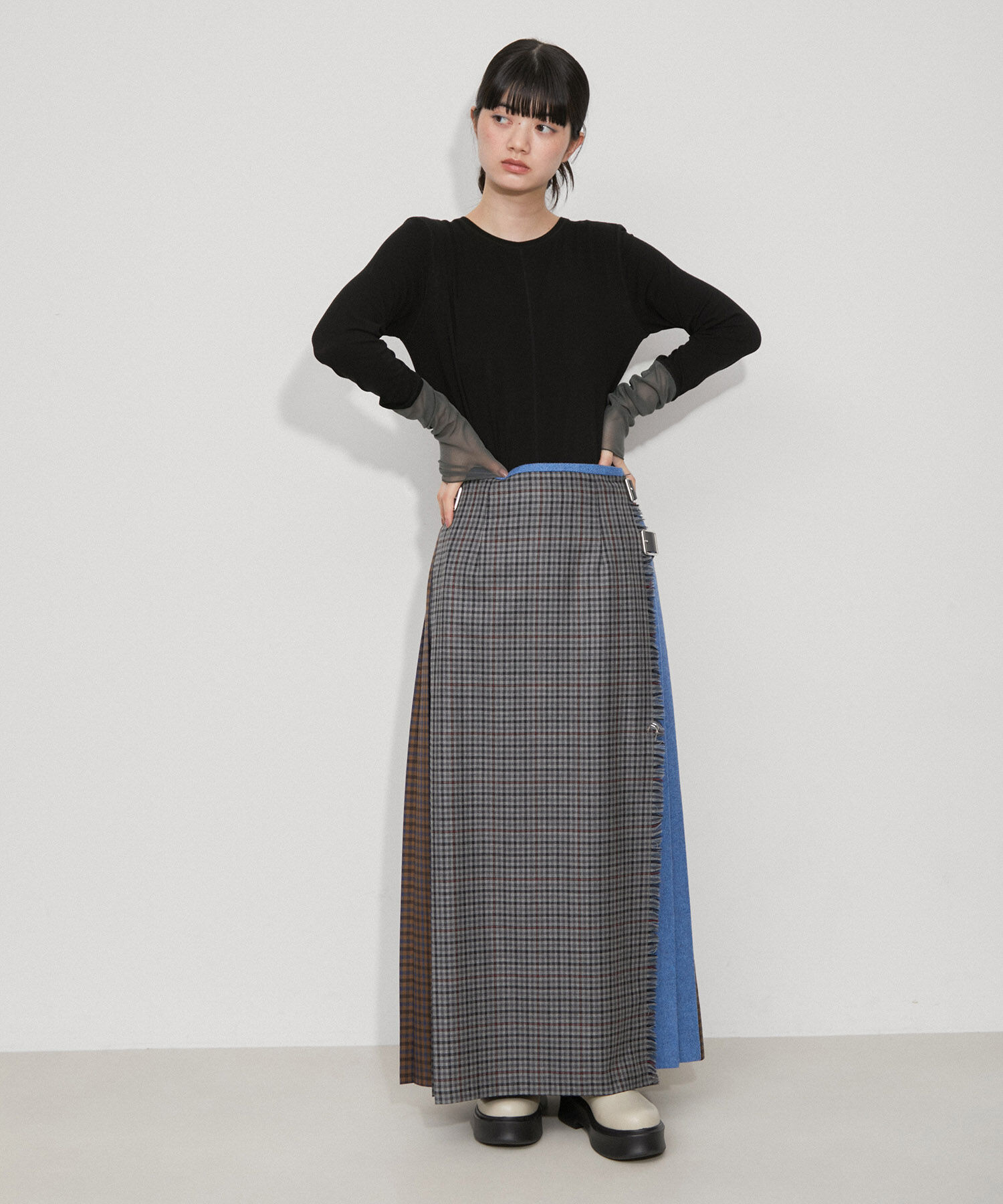 ADAM ET ROPE'「【サステナブル・洗える】エアリーシアーカフスカットソー」|Tシャツ・カットソー|
