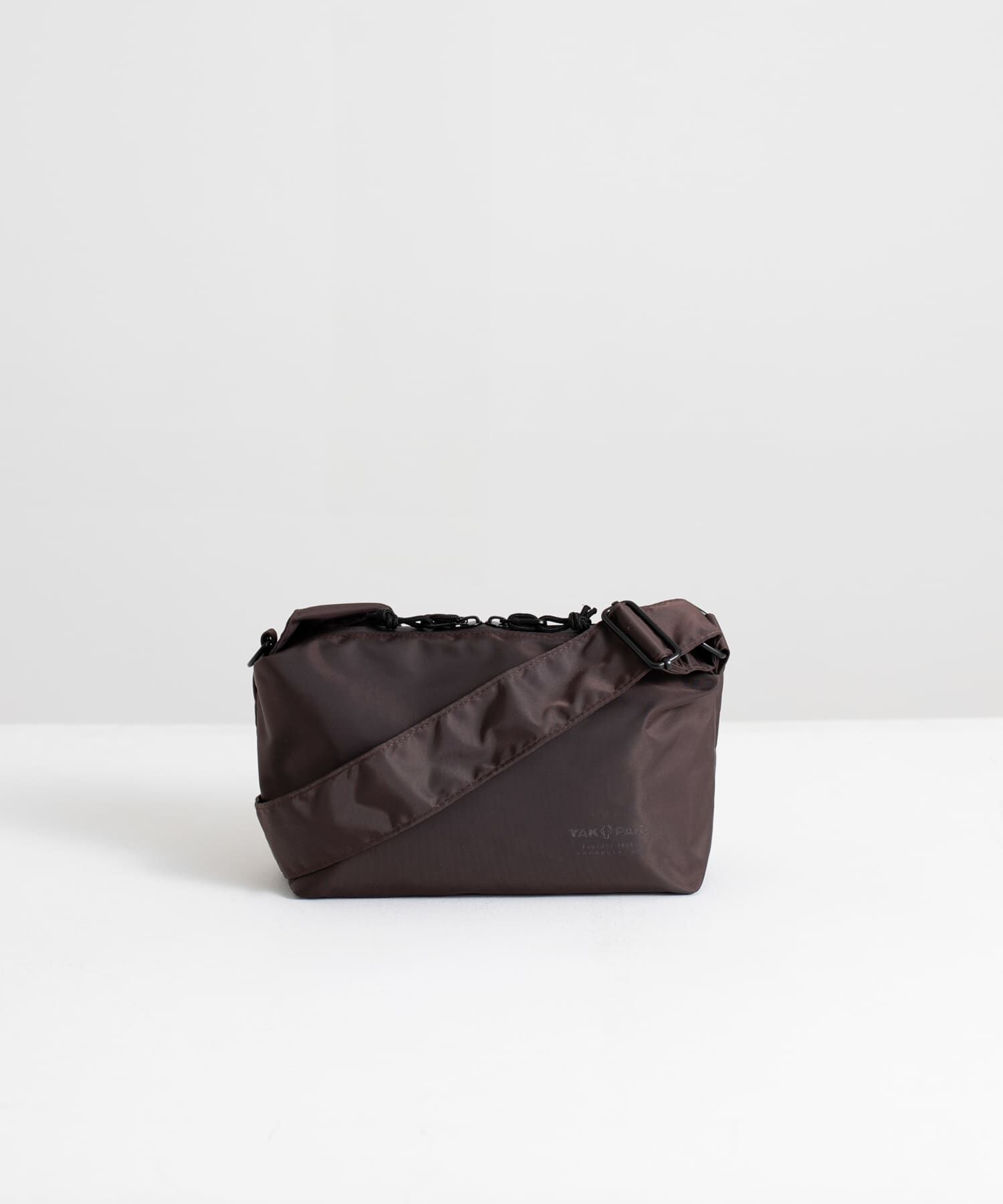 URBAN RESEARCH DOORS「『別注』YAKPAK&times;DOORS　SHOULDER BAG S」|ショルダー・メッセンジャー|