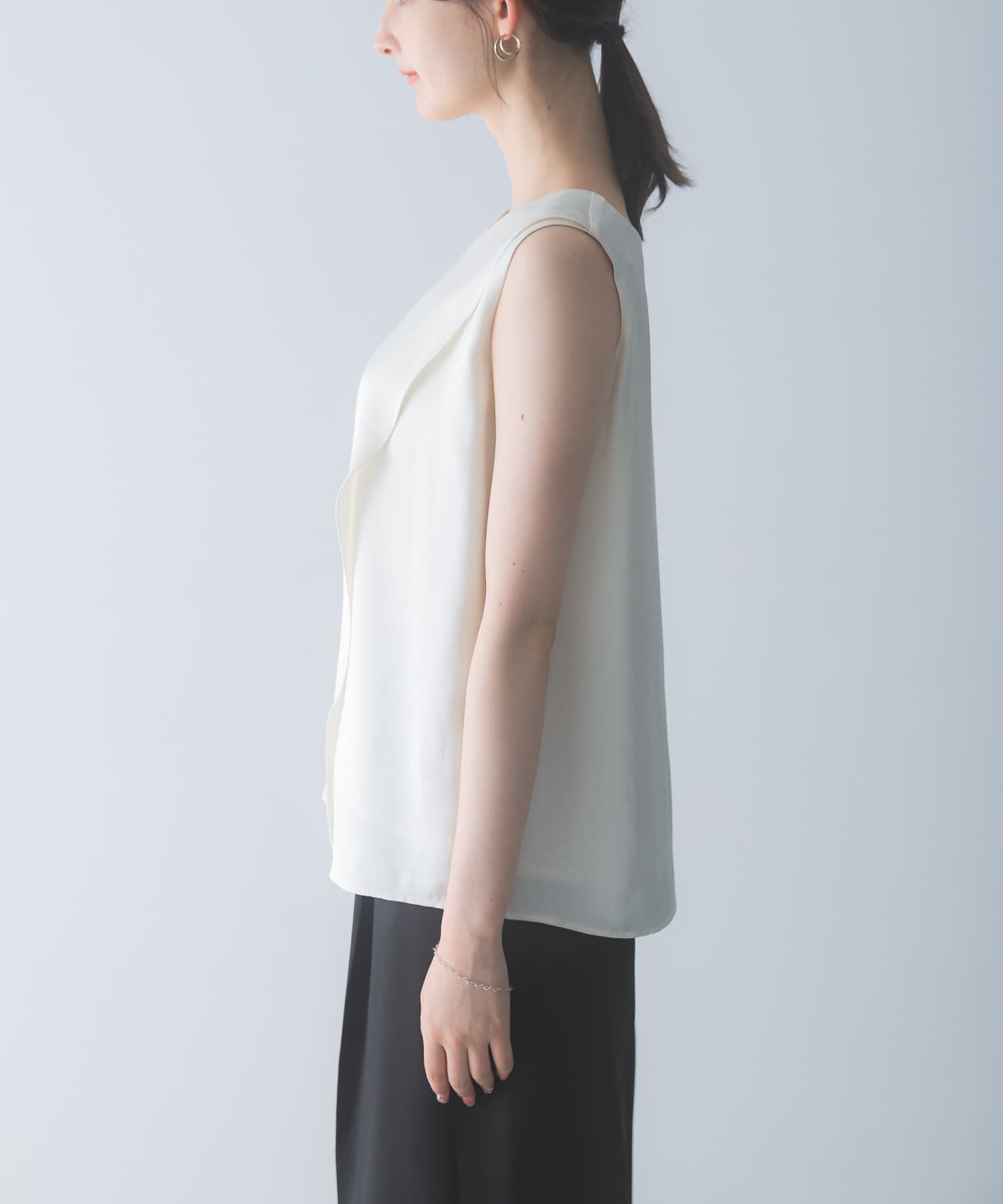 URBAN RESEARCH ROSSO「2WAYネックサテンブラウス」|シャツ・ブラウス|