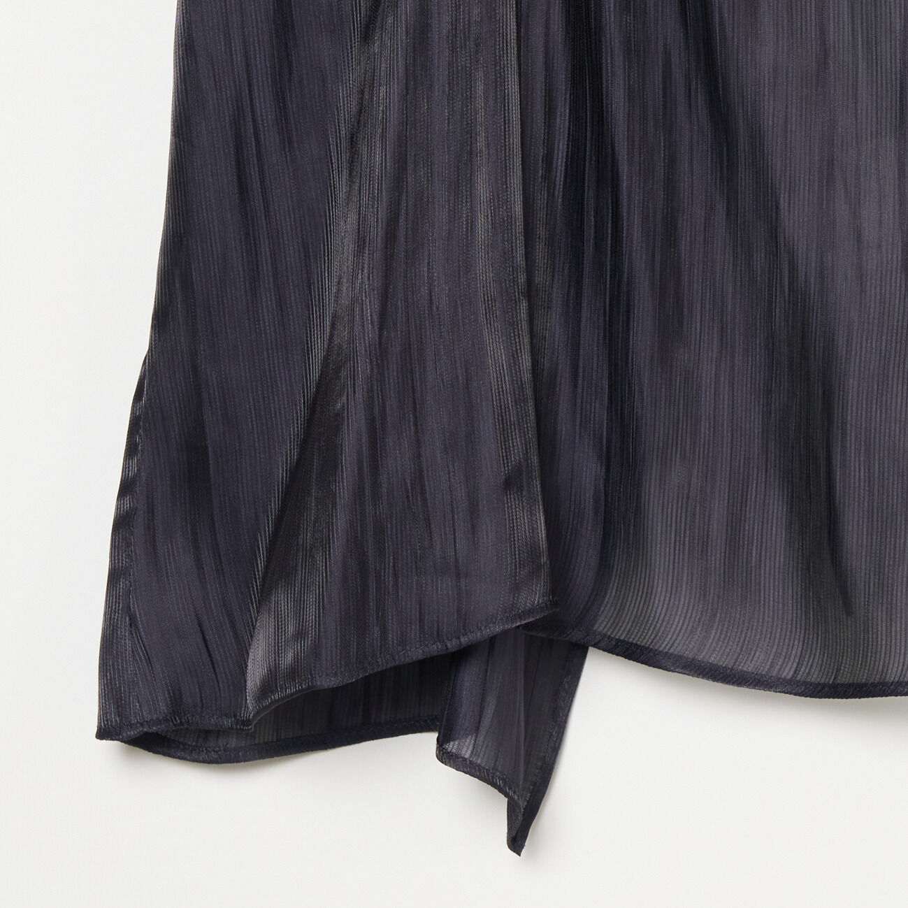 HELIOPOLE「HELIOPOLE SHINY SHEER RIPPLE CAMISOLE」|シャツ・ブラウス|