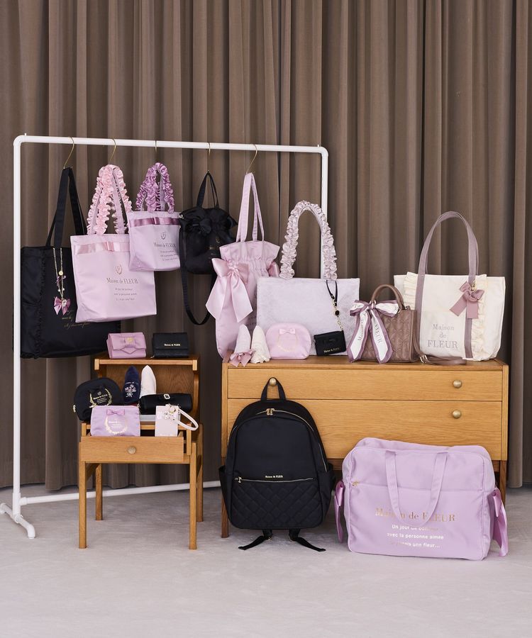 Maison de FLEUR「【予約】ブランドロゴ刺繍スクエアトートバッグ」|トートバッグ|