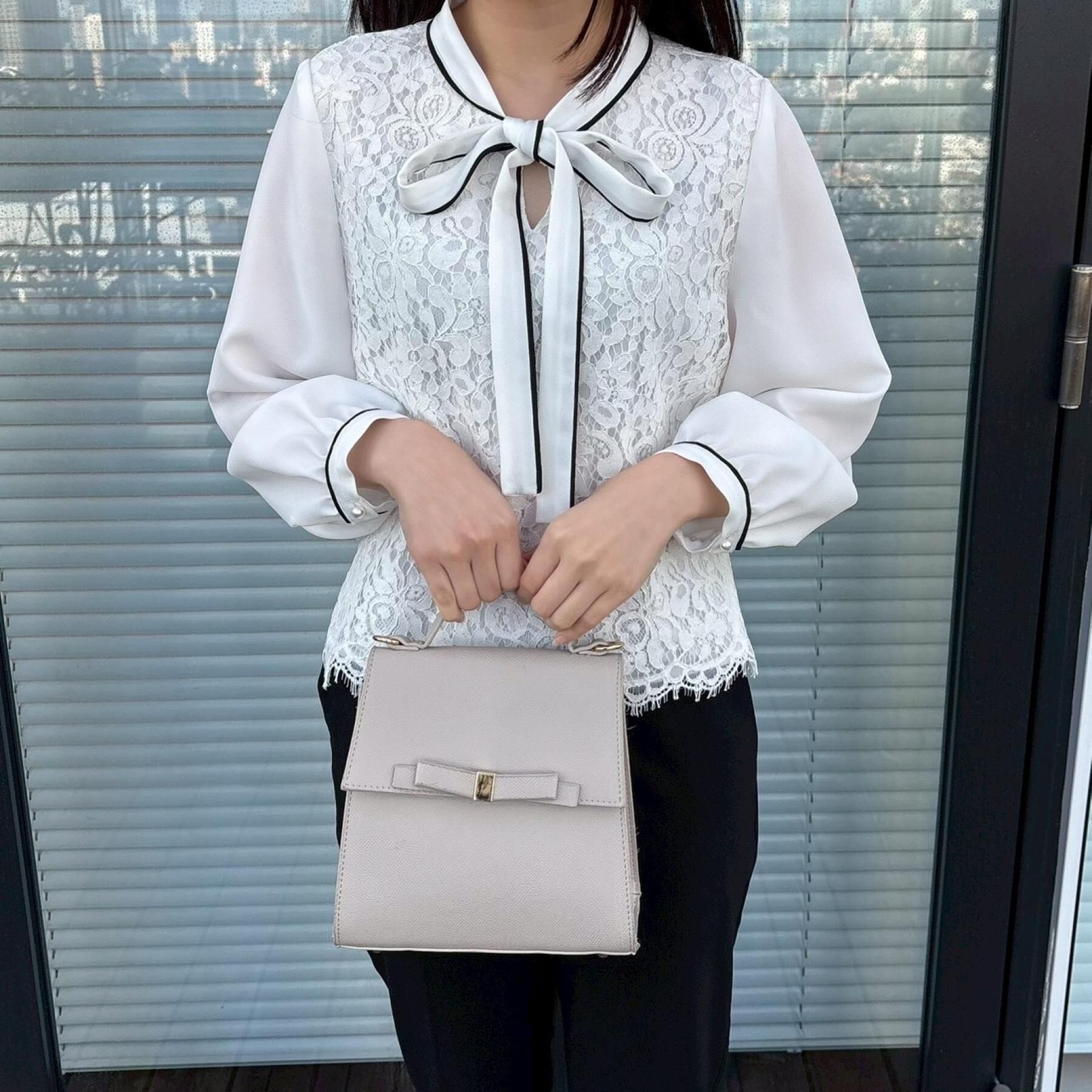Couture broach「【洗える・通勤】フラワーレースブラウス」|シャツ・ブラウス|