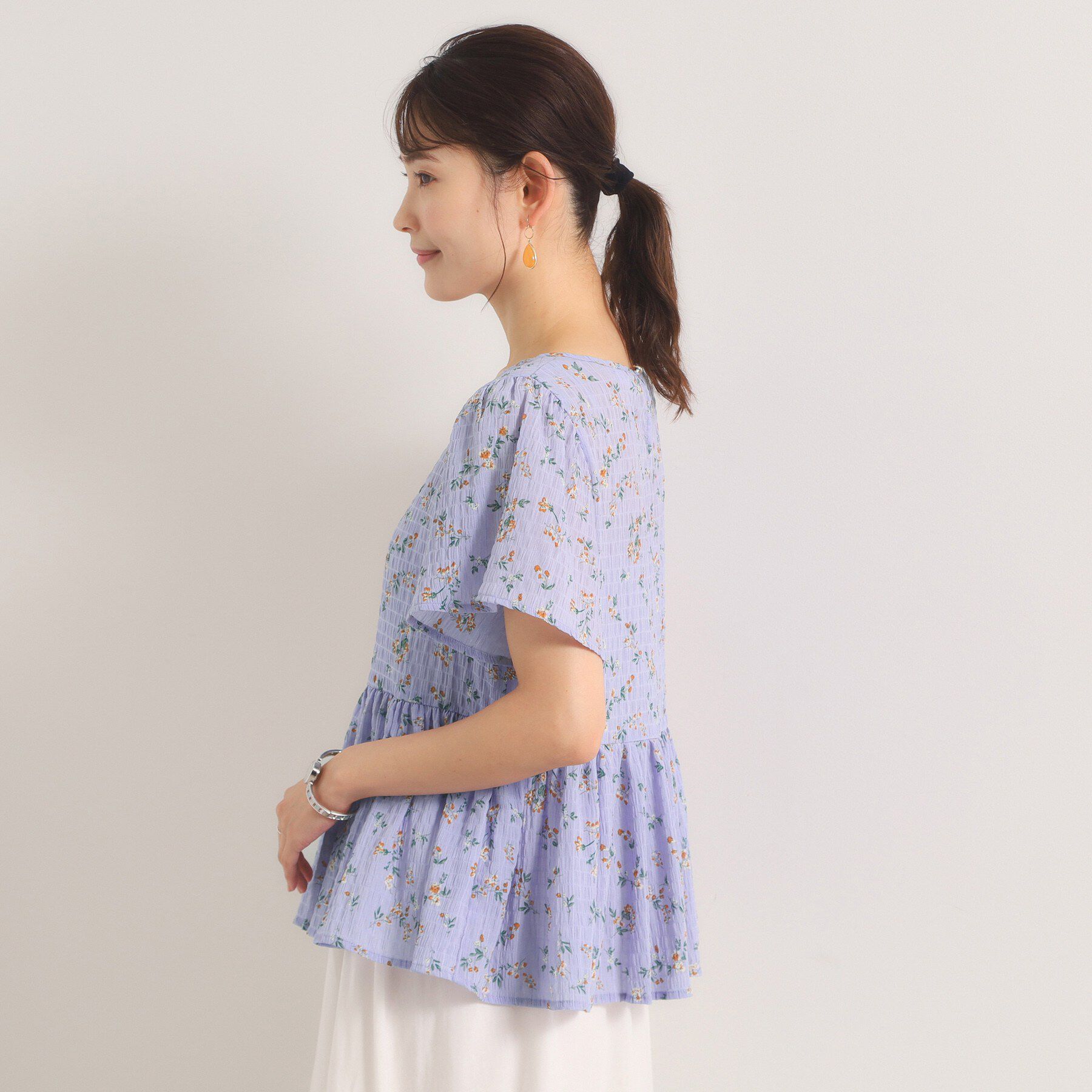 ITS&rsquo;DEMO「花柄シャーリングブラウス」|シャツ・ブラウス|