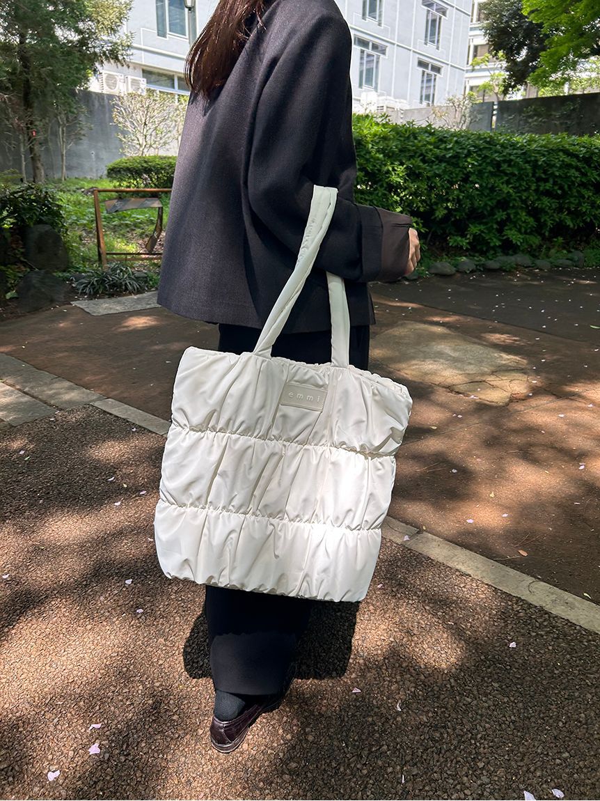 emmi atelier「【ONLINE限定】eco emmiロゴパデットトートバッグ」|トートバッグ|