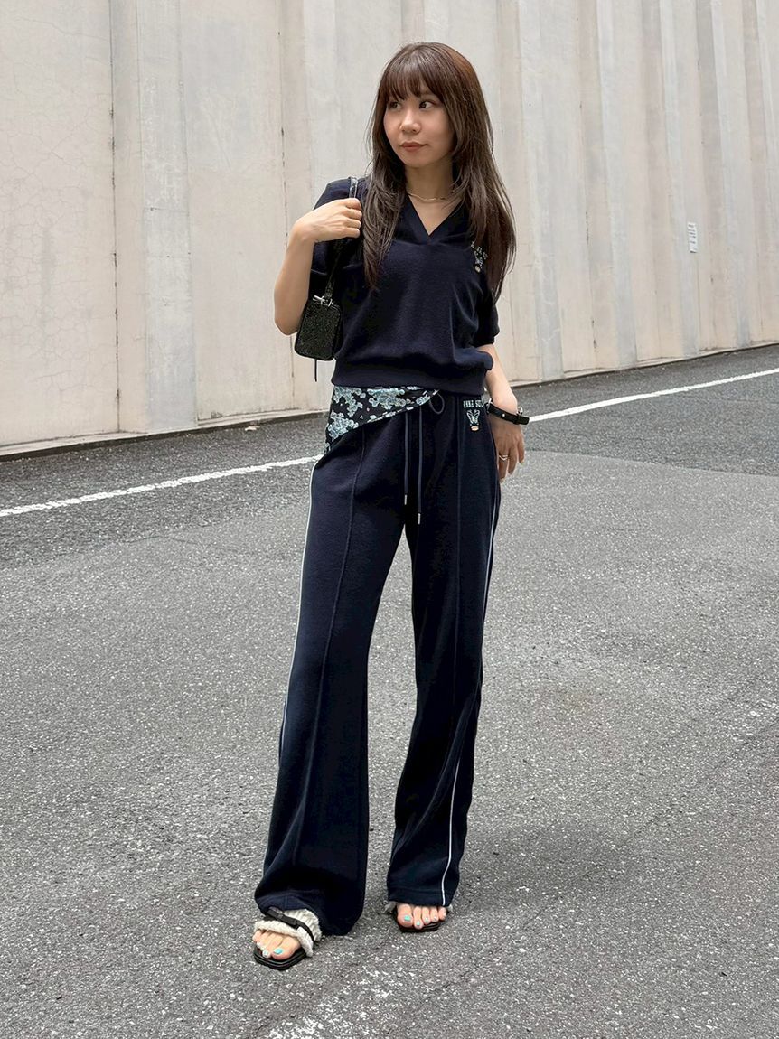 LILY BROWN「【LILY BROWN&times;ANNA SUI】サイドラインパイルパンツ」|チノ|