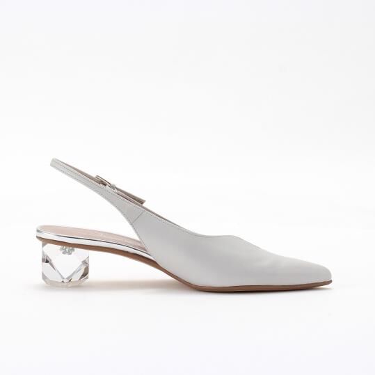 銀座かねまつ「LSDT2611SHPLGY【本革】Vカットバックベルトパンプス」|パンプス|