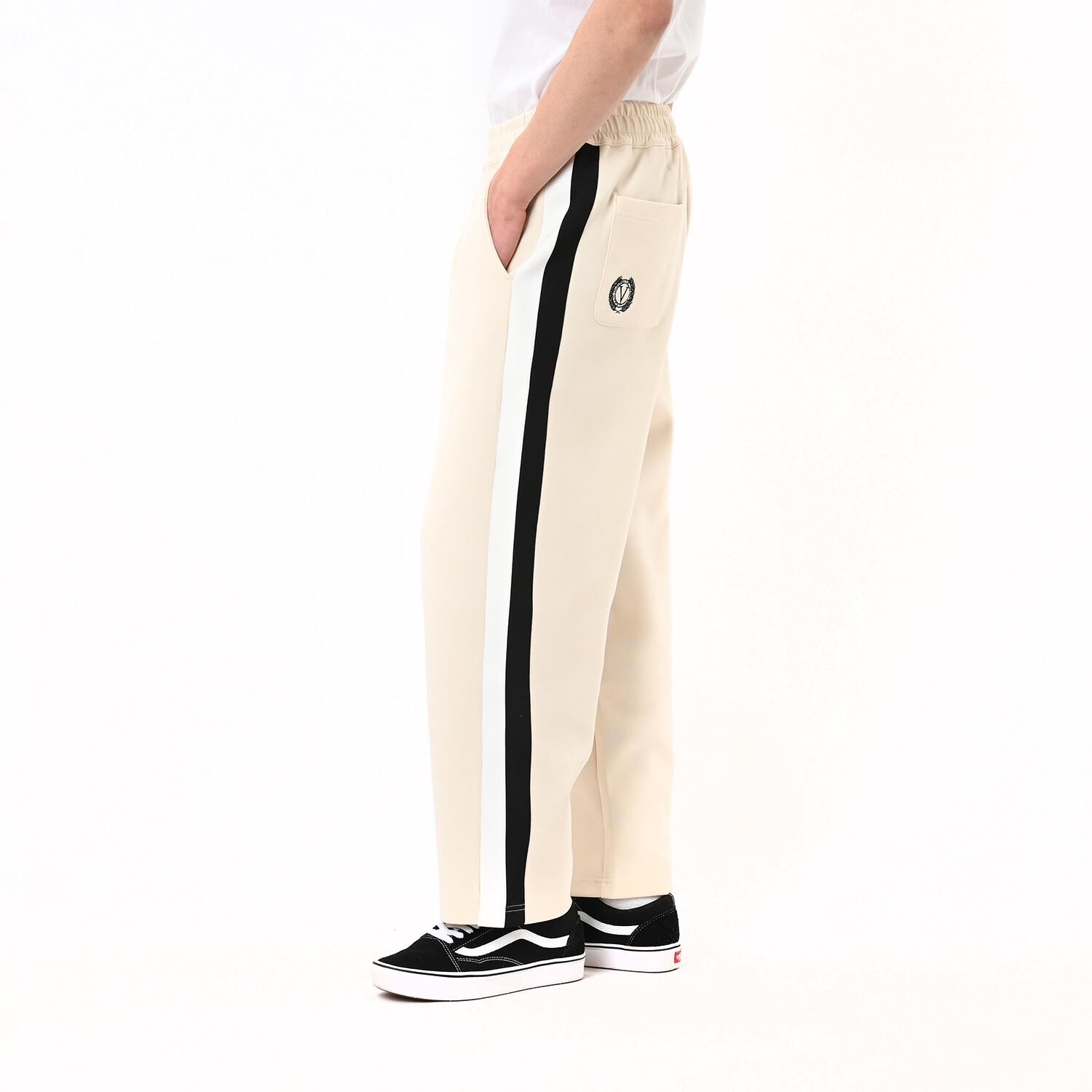 VANS「【VANSｱﾊﾟﾚﾙ(WJ)】M Bi-color Side Tape Track PNT」|チノ|