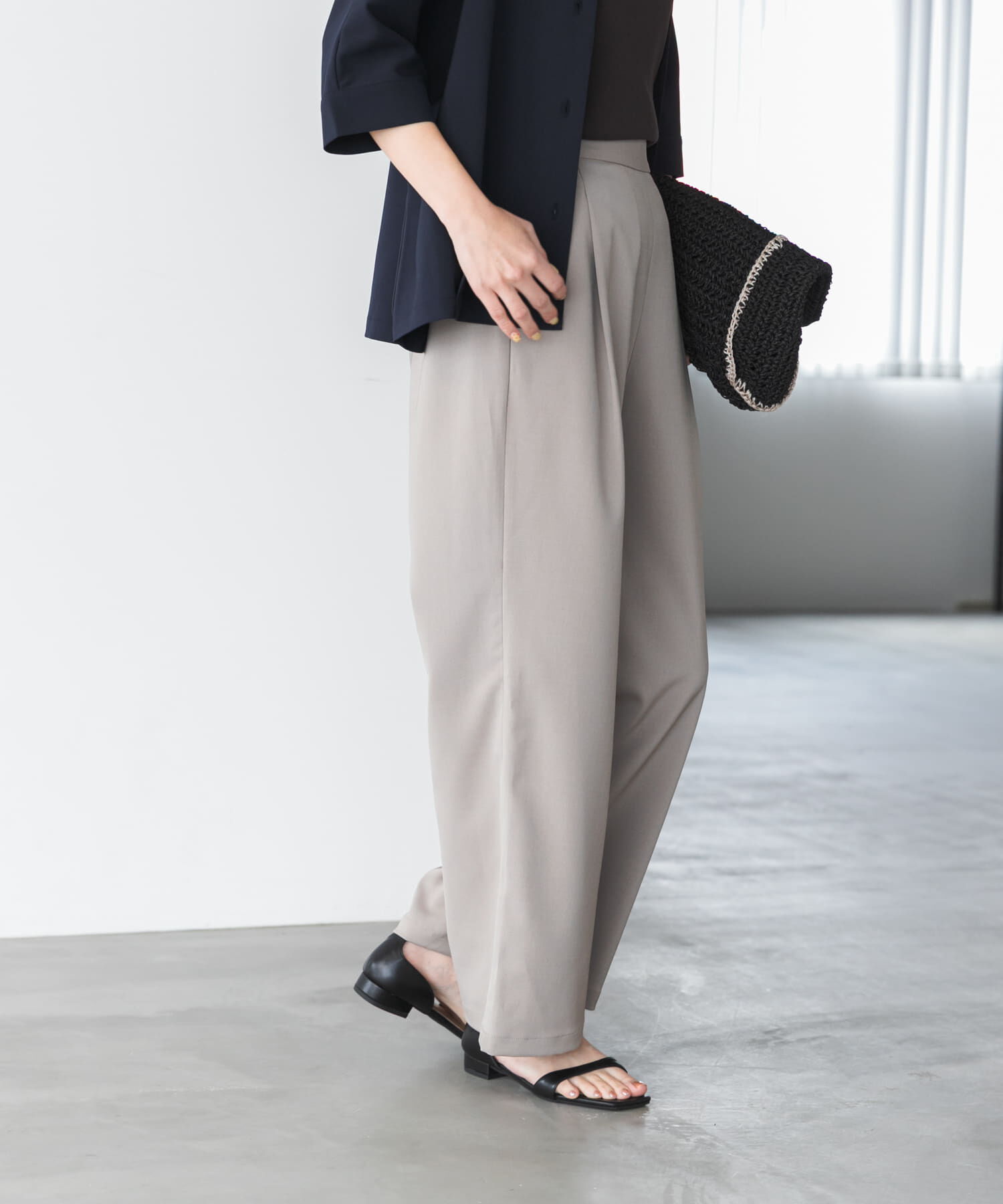 URBAN RESEARCH DOORS「『3サイズ展開』『UR TECH』完声/涼フロントタックEZパンツ」|その他|