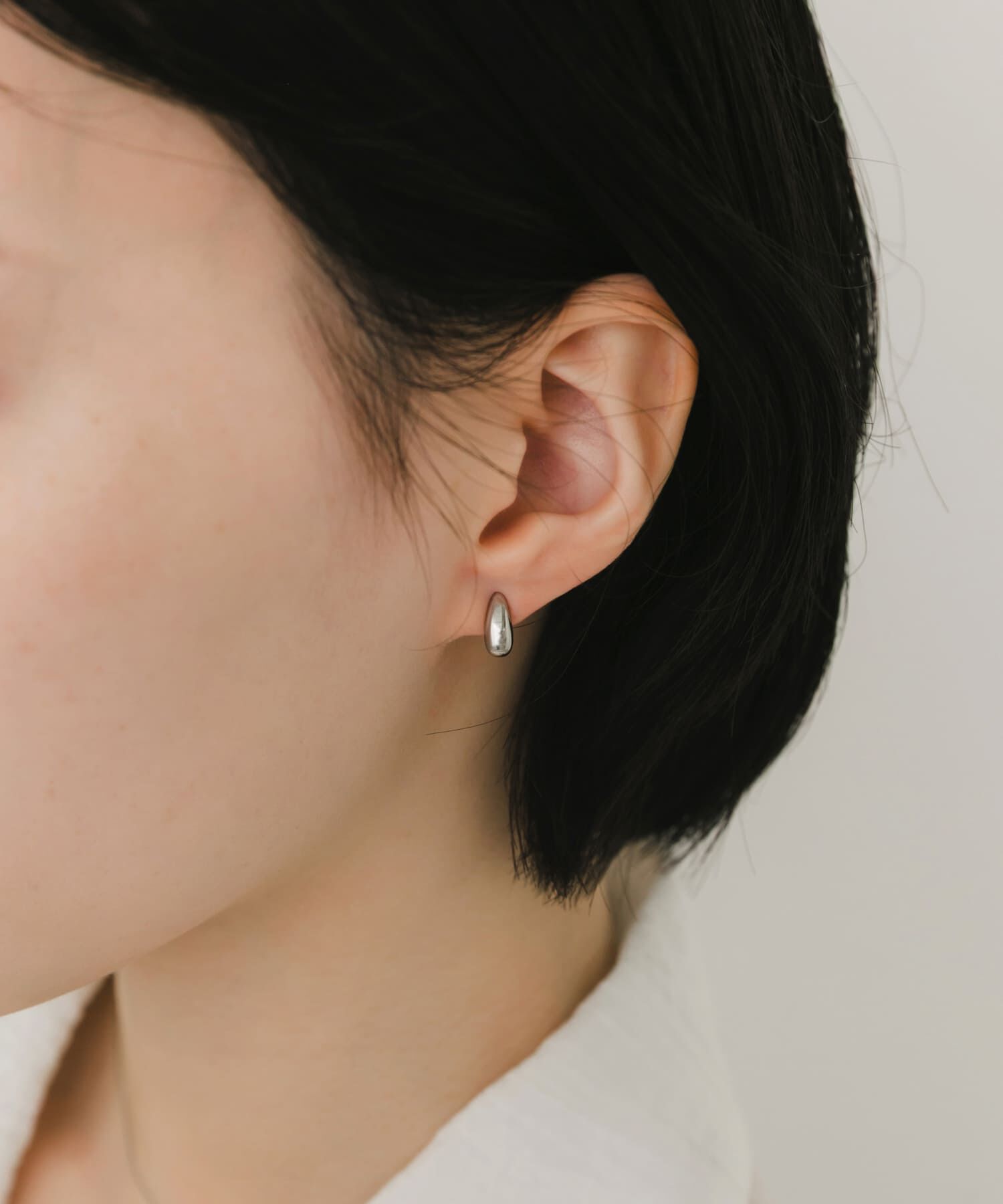 SMELLY「ステンレスミニマルドロップピアス」|ピアス|