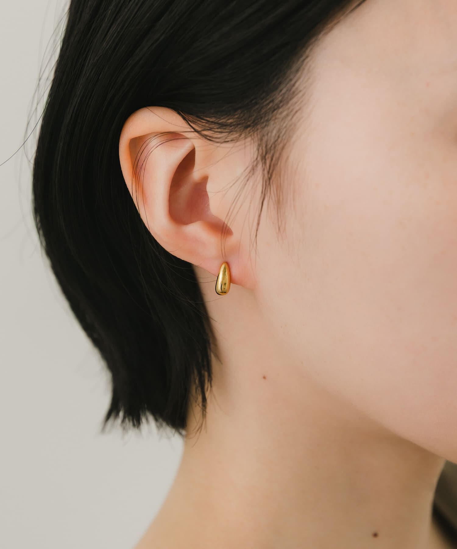 SMELLY「ステンレスミニマルドロップピアス」|ピアス|