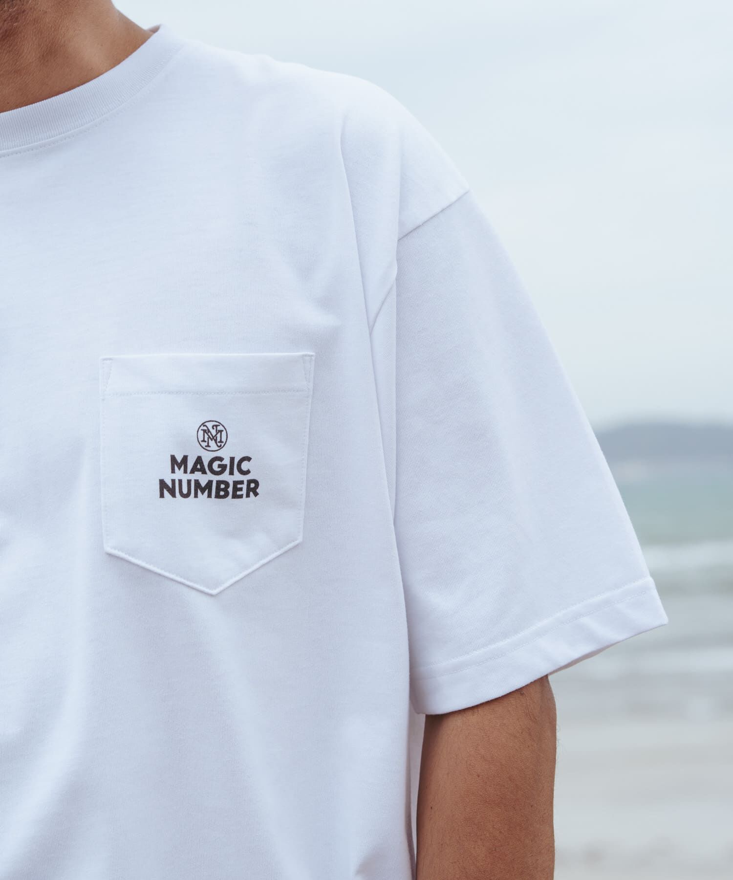 Sonny Label 「『別注』UpDRIFT&times;MAGIC NUMBER&times;Sonny LabelコラボT１」|Tシャツ・カットソー|