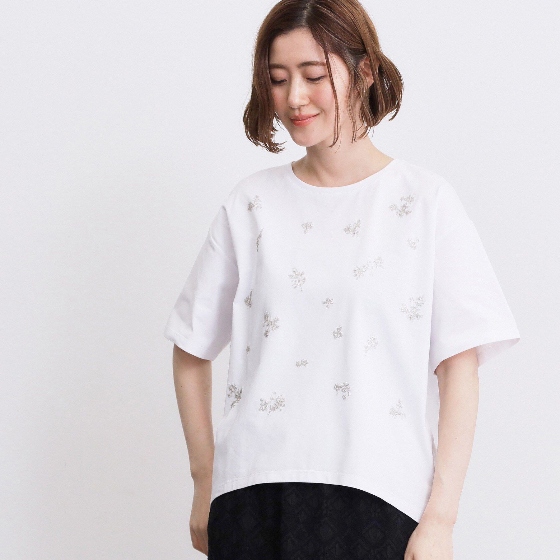 grove「フラワーモチーフスパンコールTシャツ」|Tシャツ・カットソー|