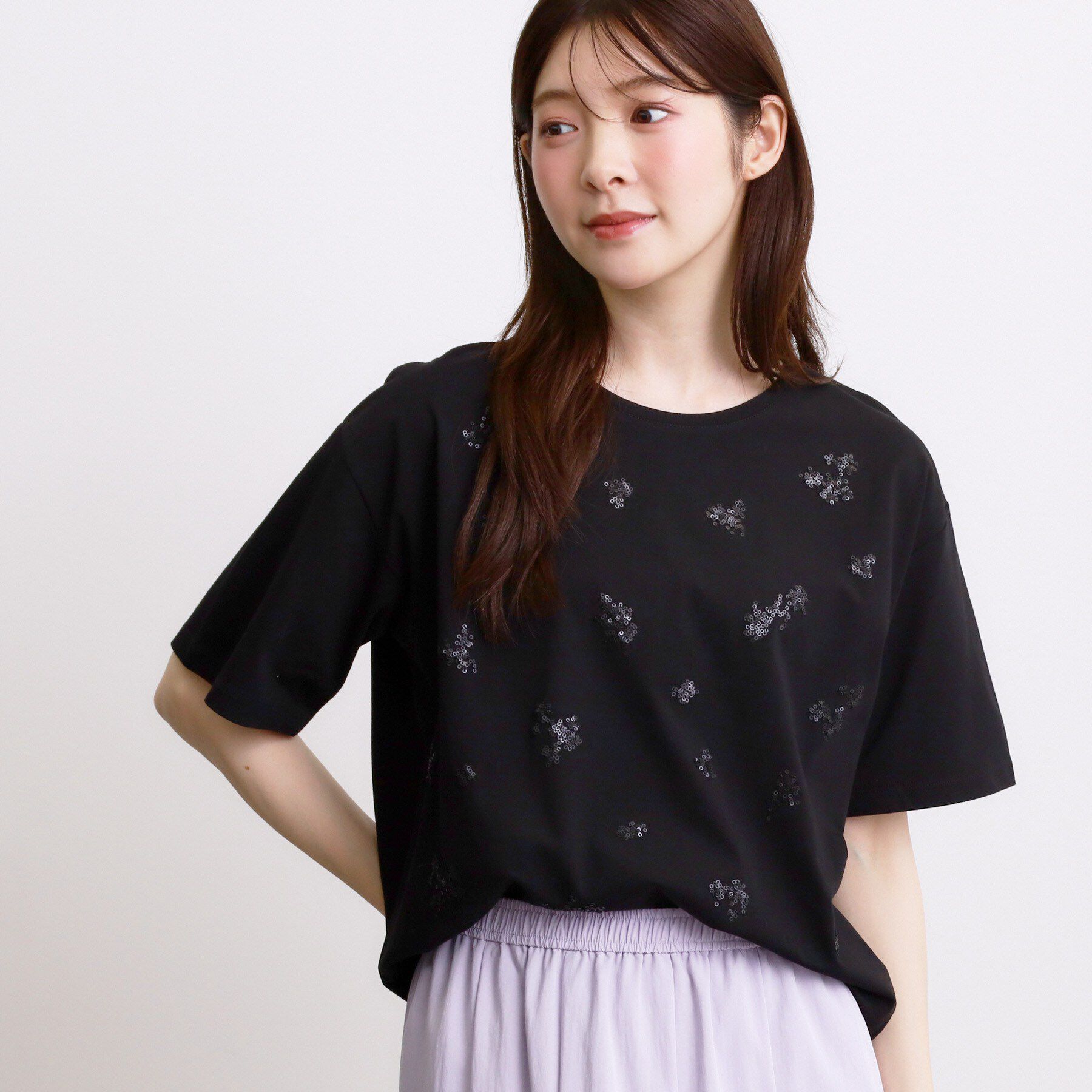 grove「フラワーモチーフスパンコールTシャツ」|Tシャツ・カットソー|ブラック(019)