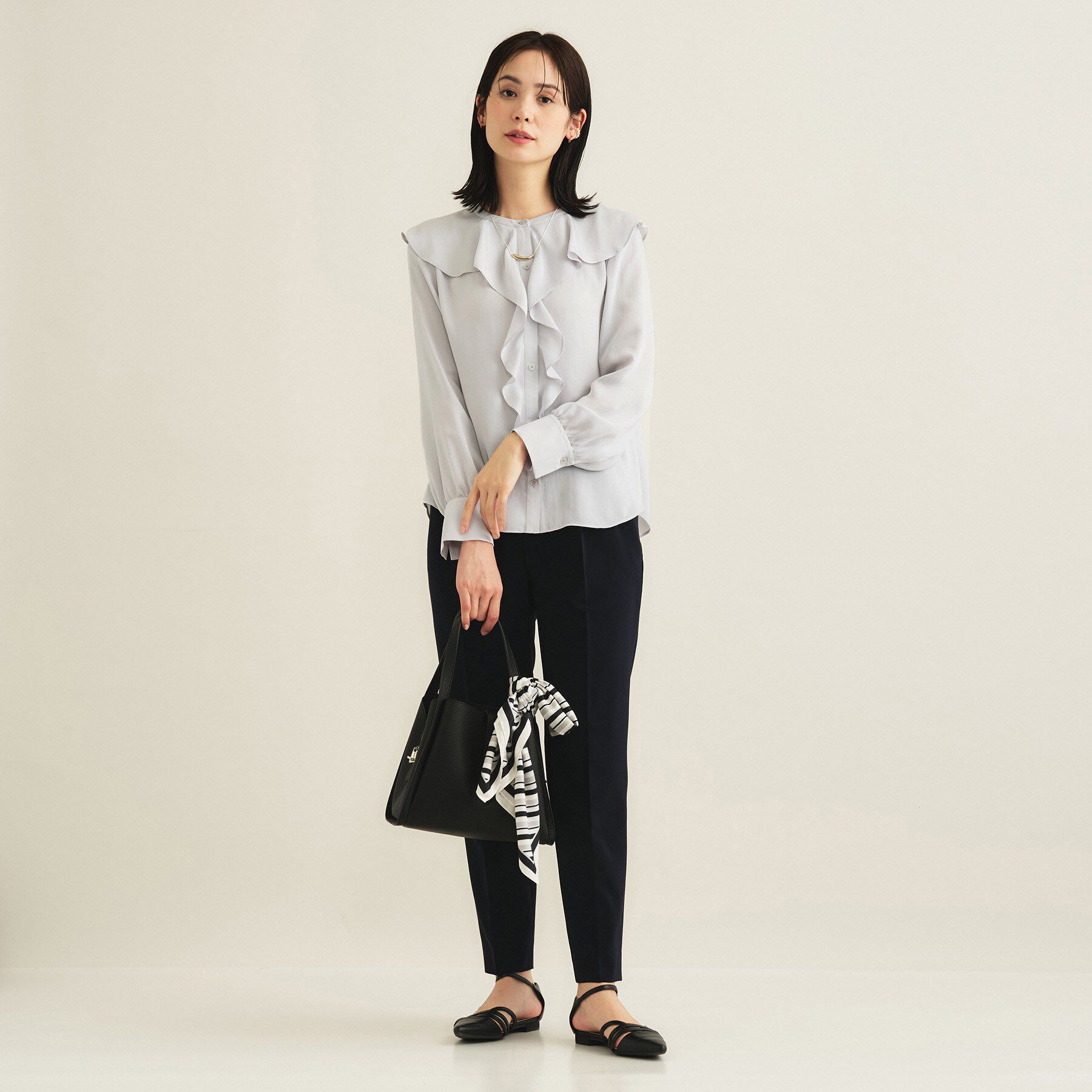 INDIVI「【洗える】ラッフルサテンブラウス」|シャツ・ブラウス|