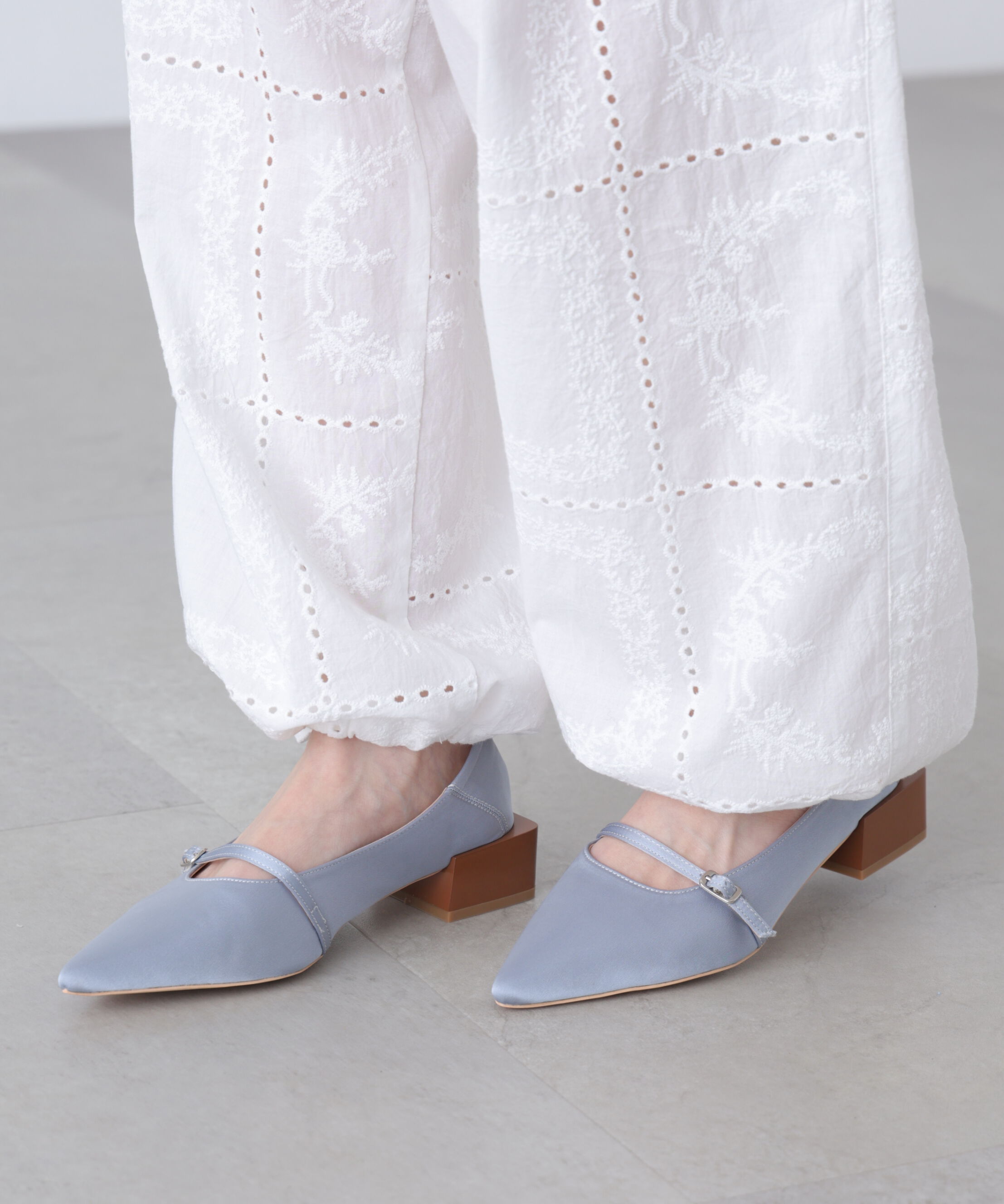  「オーバーヒールパンプス」|その他|