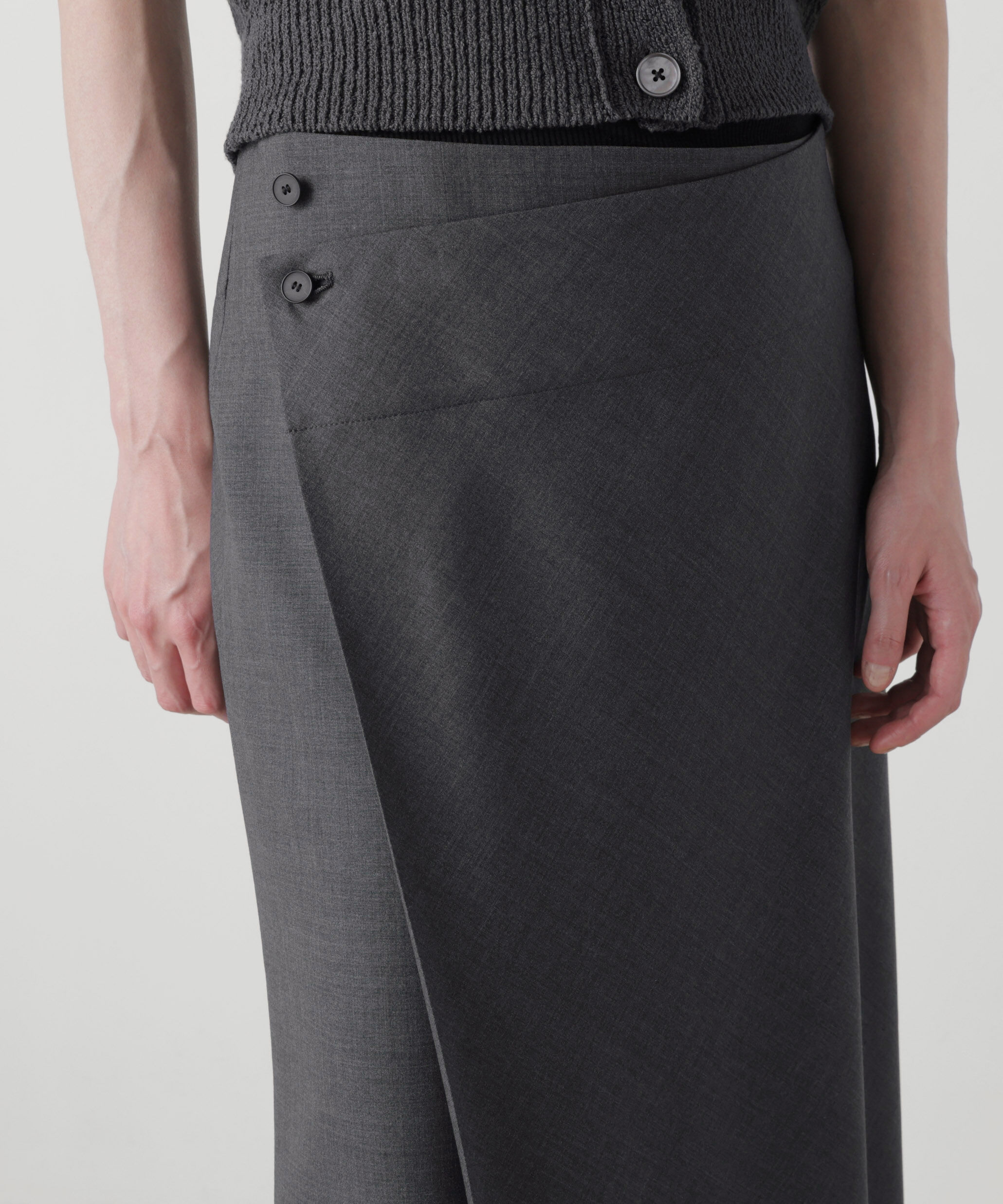 YLEVE 「YLEVE / SUPER140's WOOL TROPICAL SKIRT」|スカート|