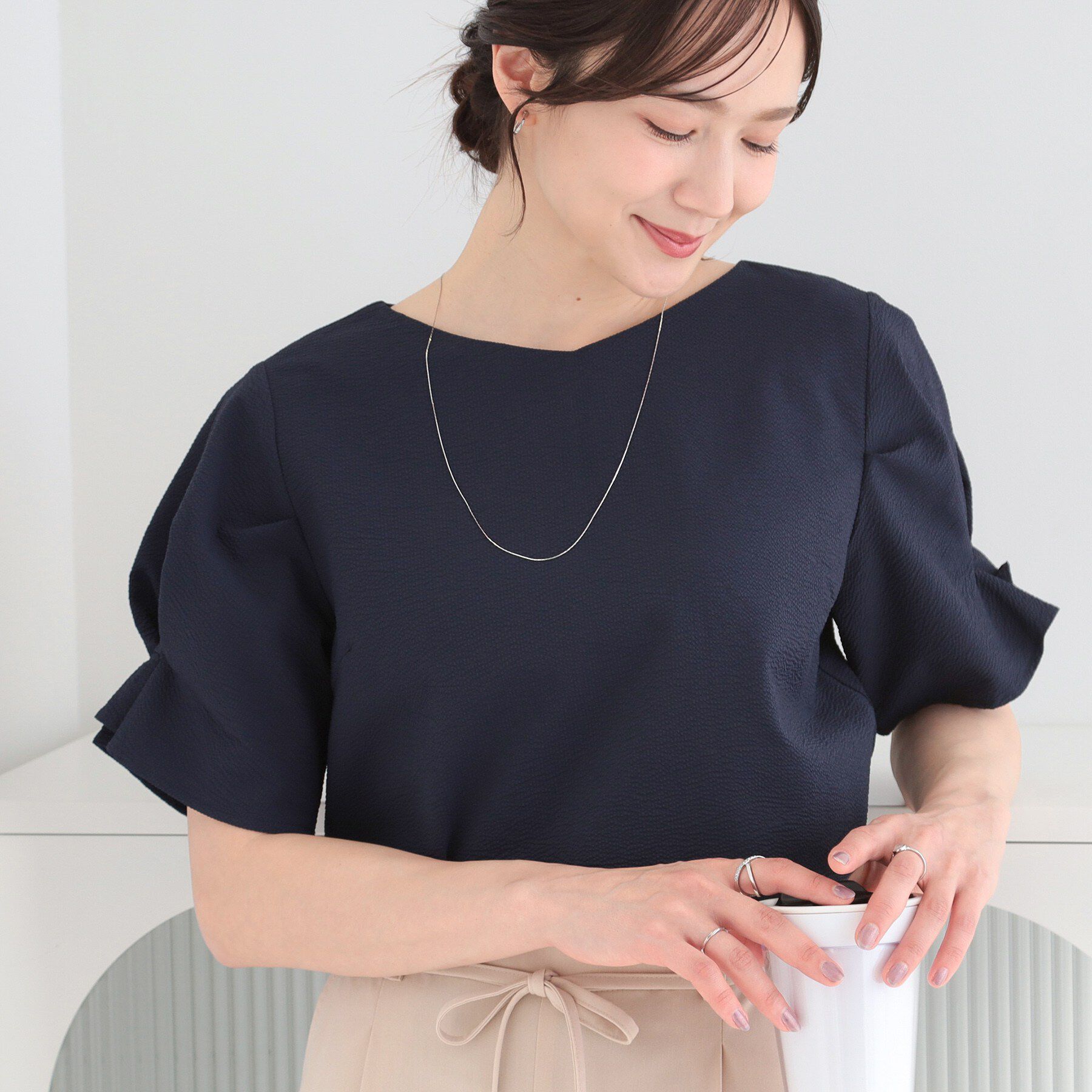 SHOO･LA･RUE「【洗濯後しわになりにくい/UV/S-LL】二の腕隠れる 吸水速乾お袖タックブラウス」|シャツ・ブラウス|ネイビー(094)