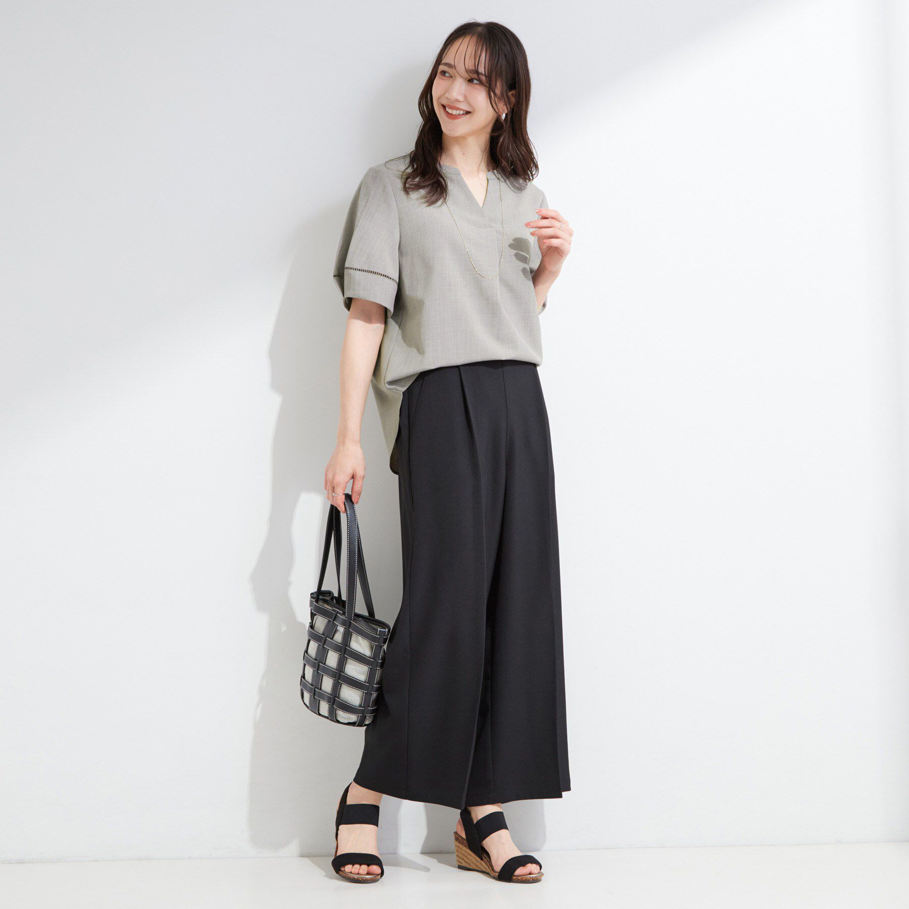 SHOO･LA･RUE「【洗濯後しわになりにくい／インせずきまる】麻調ハシゴレーススキッパーブラウス」|シャツ・ブラウス|