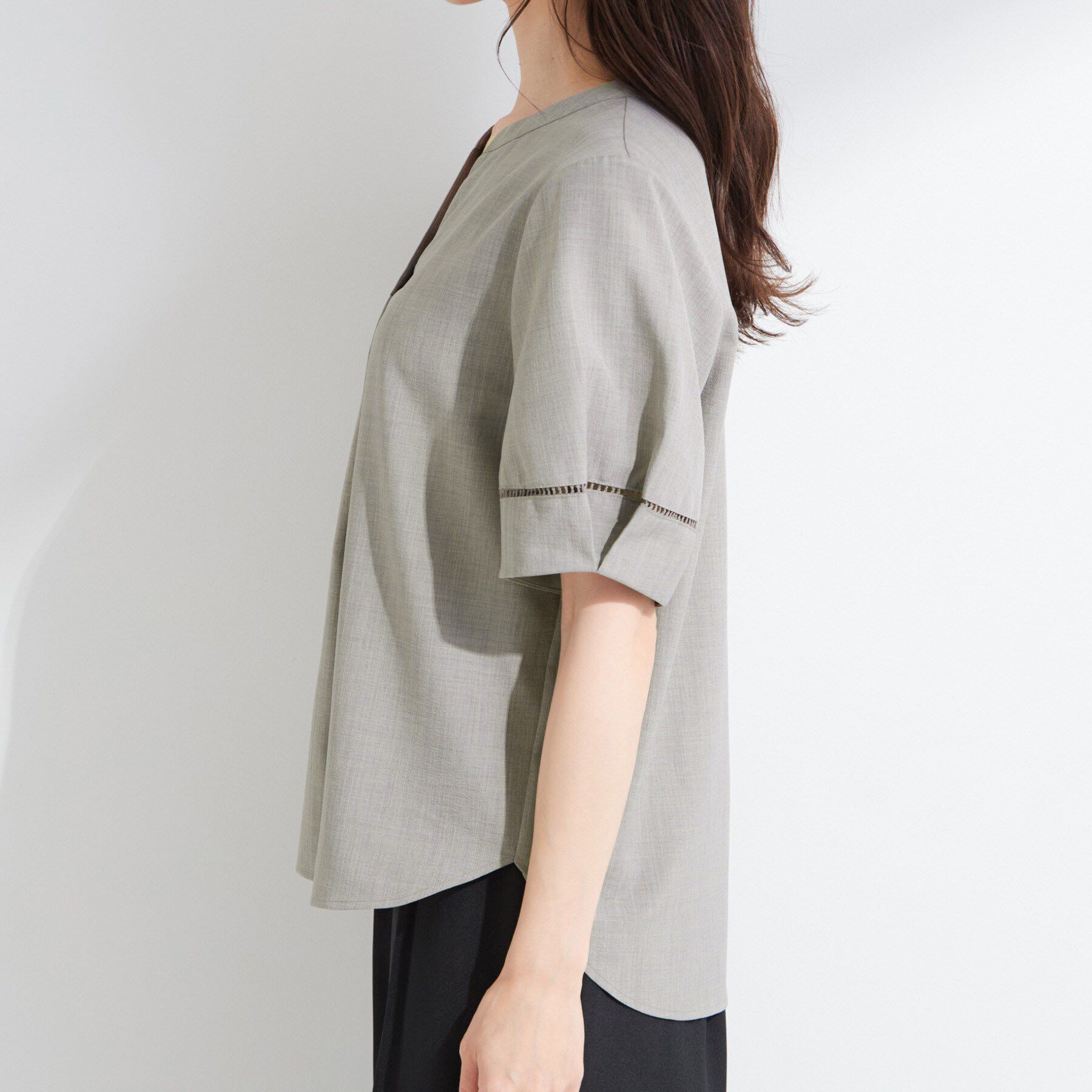 SHOO･LA･RUE「【洗濯後しわになりにくい／インせずきまる】麻調ハシゴレーススキッパーブラウス」|シャツ・ブラウス|
