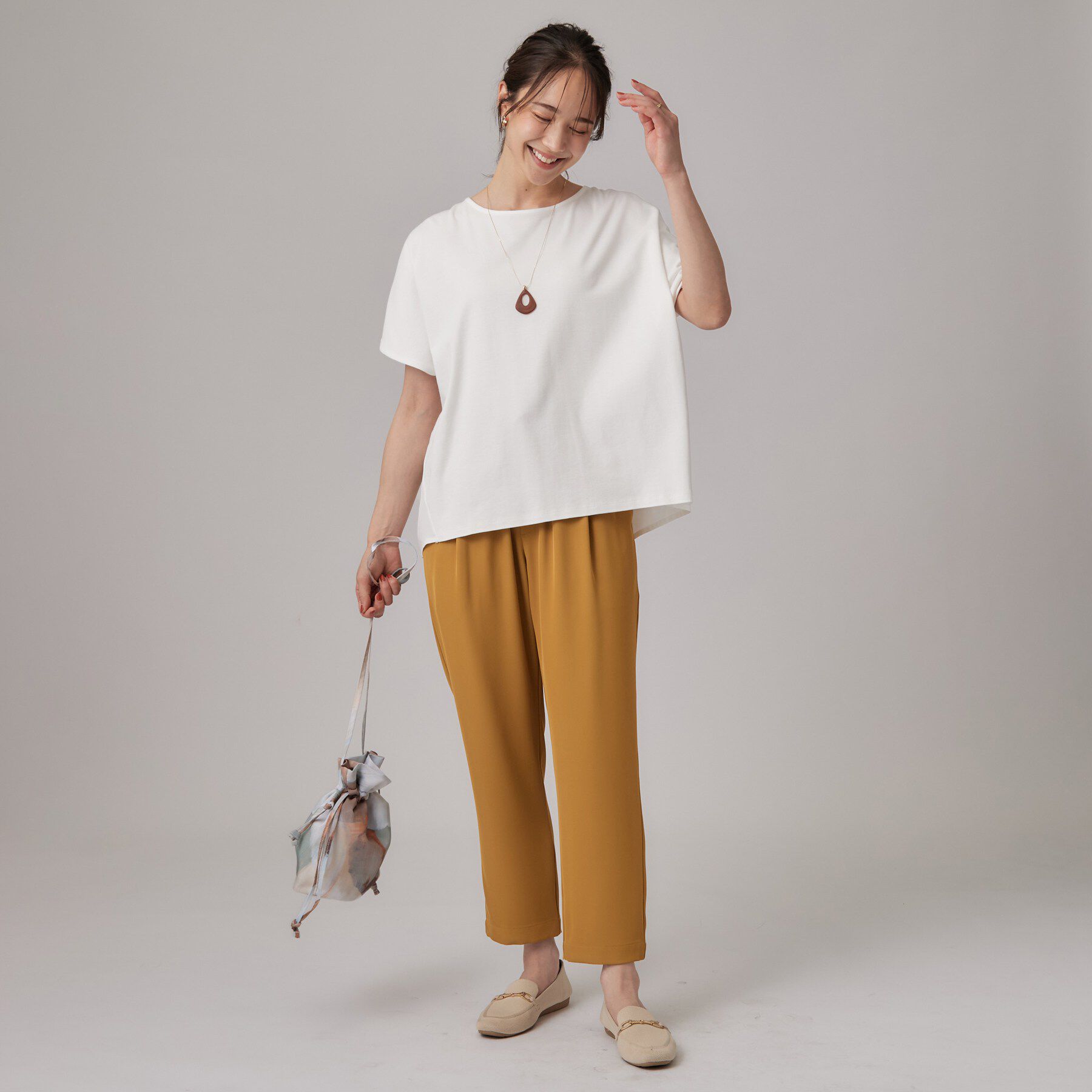 SHOO･LA･RUE「【洗濯機可/S-LL】後ろ姿も映える 異素材ドッキングトップス」|Tシャツ・カットソー|