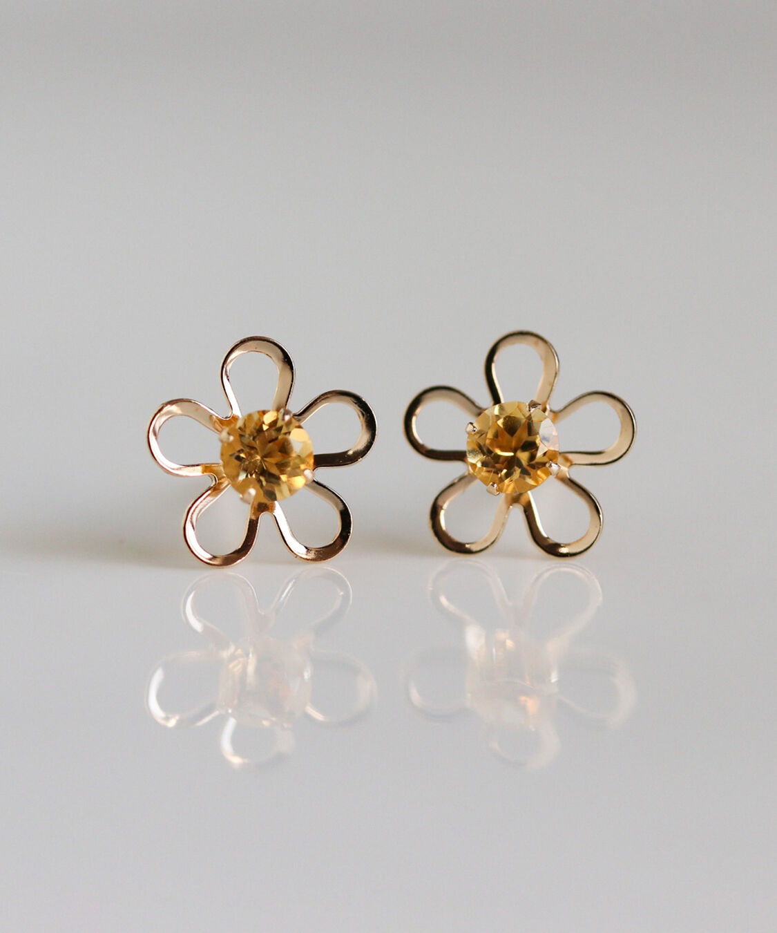  「カラーストーン フラワー ピアス | K10YG」|ピアス|イエロー