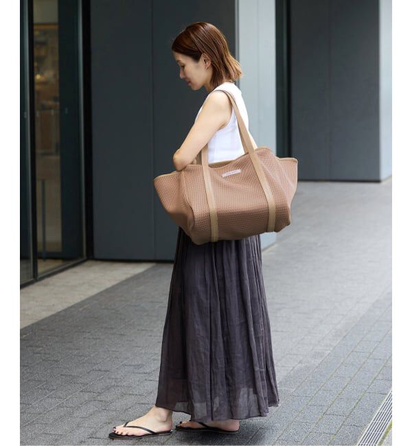 IENA「《洗濯機洗い可》qbag paris/キューバッグ パリ NEST ZIP L バッグ」|トートバッグ|
