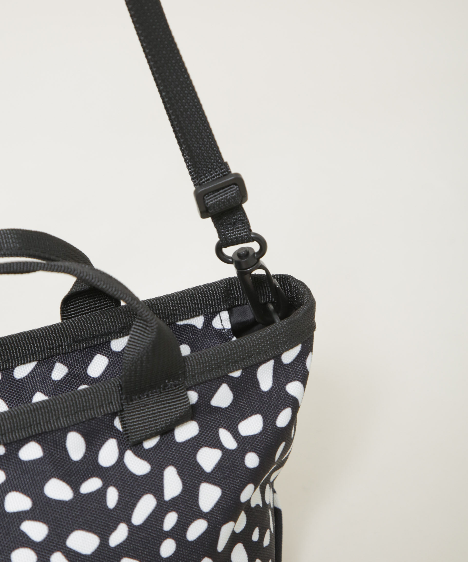 NANO universe「OUTDOOR PRODUCTS/OUTDOOR PRODUCTS Boat Shaped Mini Bag」|ショルダー・メッセンジャー|