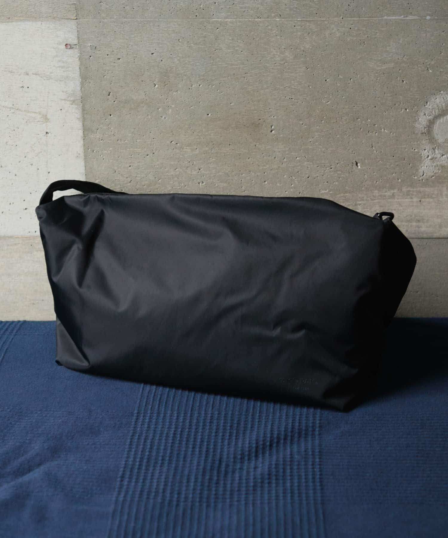 URBAN RESEARCH DOORS「『撥水』『別注』YAKPAK&times;DOORS　SHOULDER BAG M」|ショルダー・メッセンジャー|