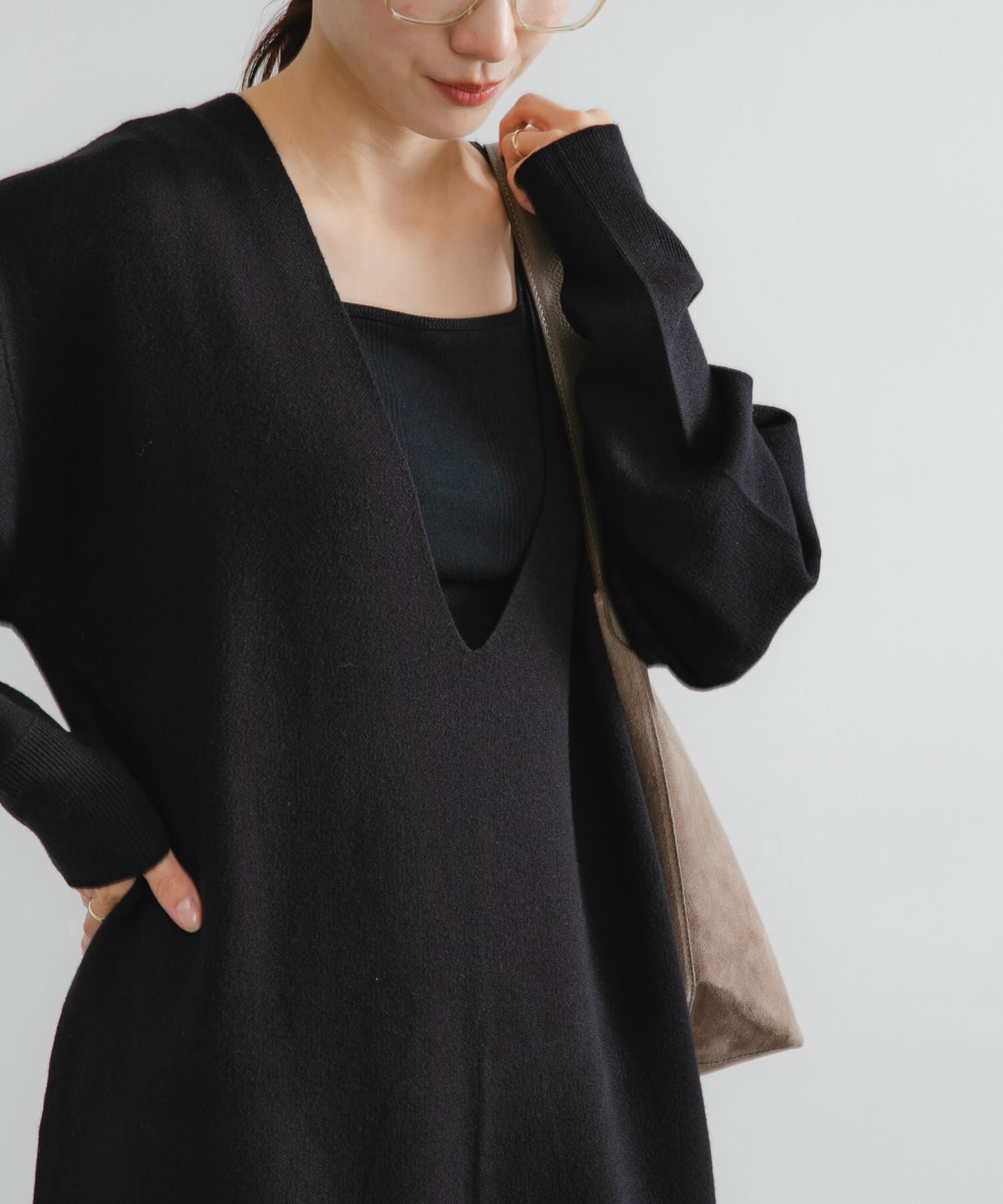 URBAN RESEARCH「深Vネックニットワンピース」|ワンピース|