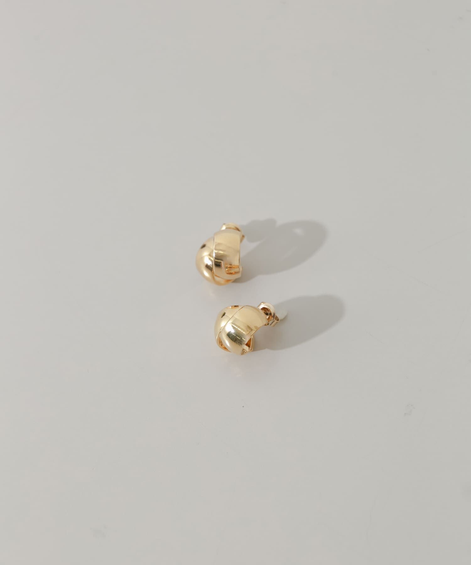 SMELLY「メタルツインカーブピアス」|ピアス|