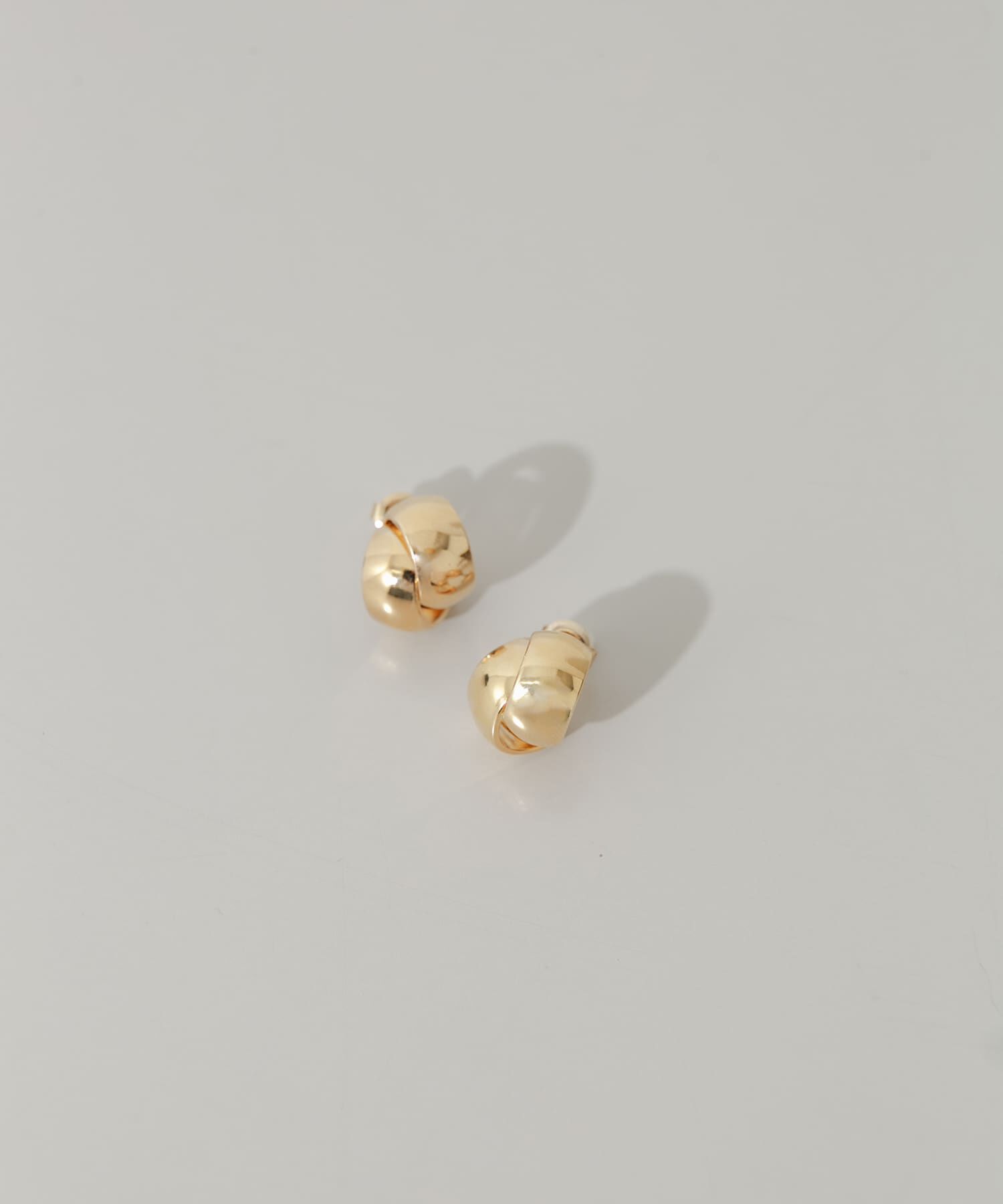 SMELLY「メタルツインカーブピアス」|ピアス|