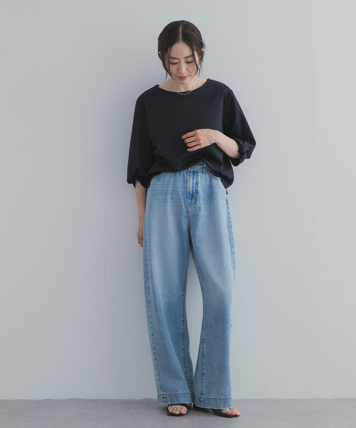URBAN RESEARCH DOORS「『仁村紗和さん着用』『UR TECH』サマシェアツイストスリーブプルオーバー」|Tシャツ・カットソー|