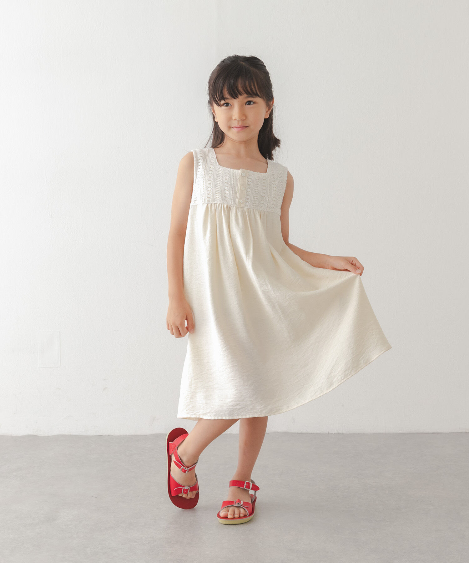 URBAN RESEARCH DOORS「スクエア レース切替ワンピース(KIDS)」|ワンピース|アイボリー