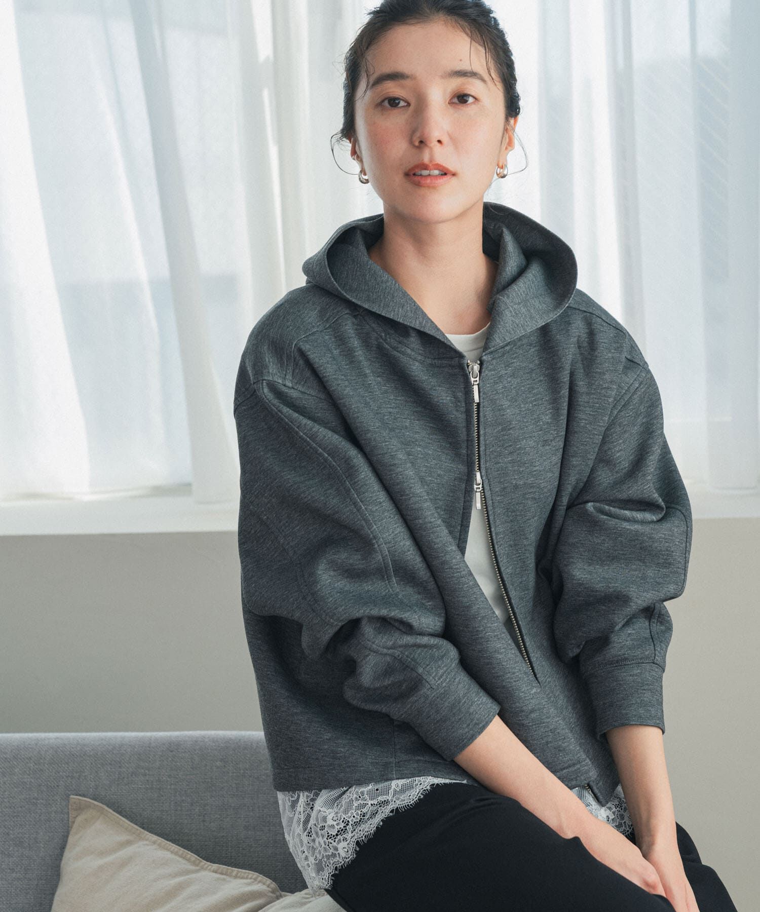 URBAN RESEARCH DOORS「『WEB限定』ダンボールニットバックフレアフーディー」|ノーカラーコート|