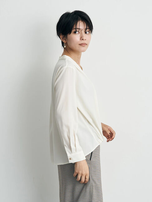 YECCA VECCA「メタルバーVネックブラウス」|シャツ・ブラウス|