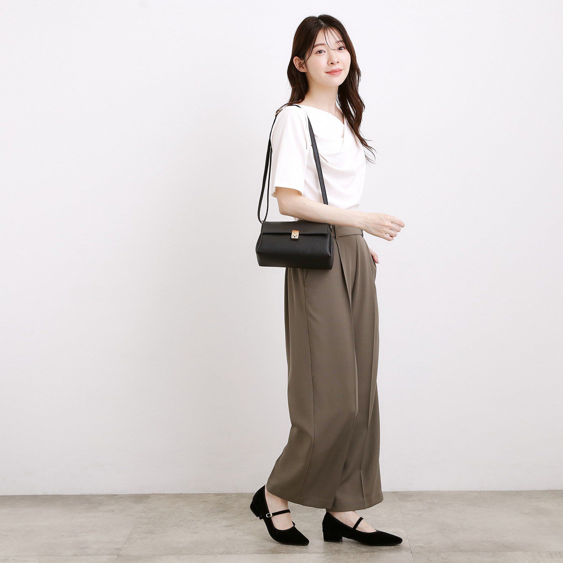 grove「スクエアフラップミニショルダー」|ショルダー・メッセンジャー|