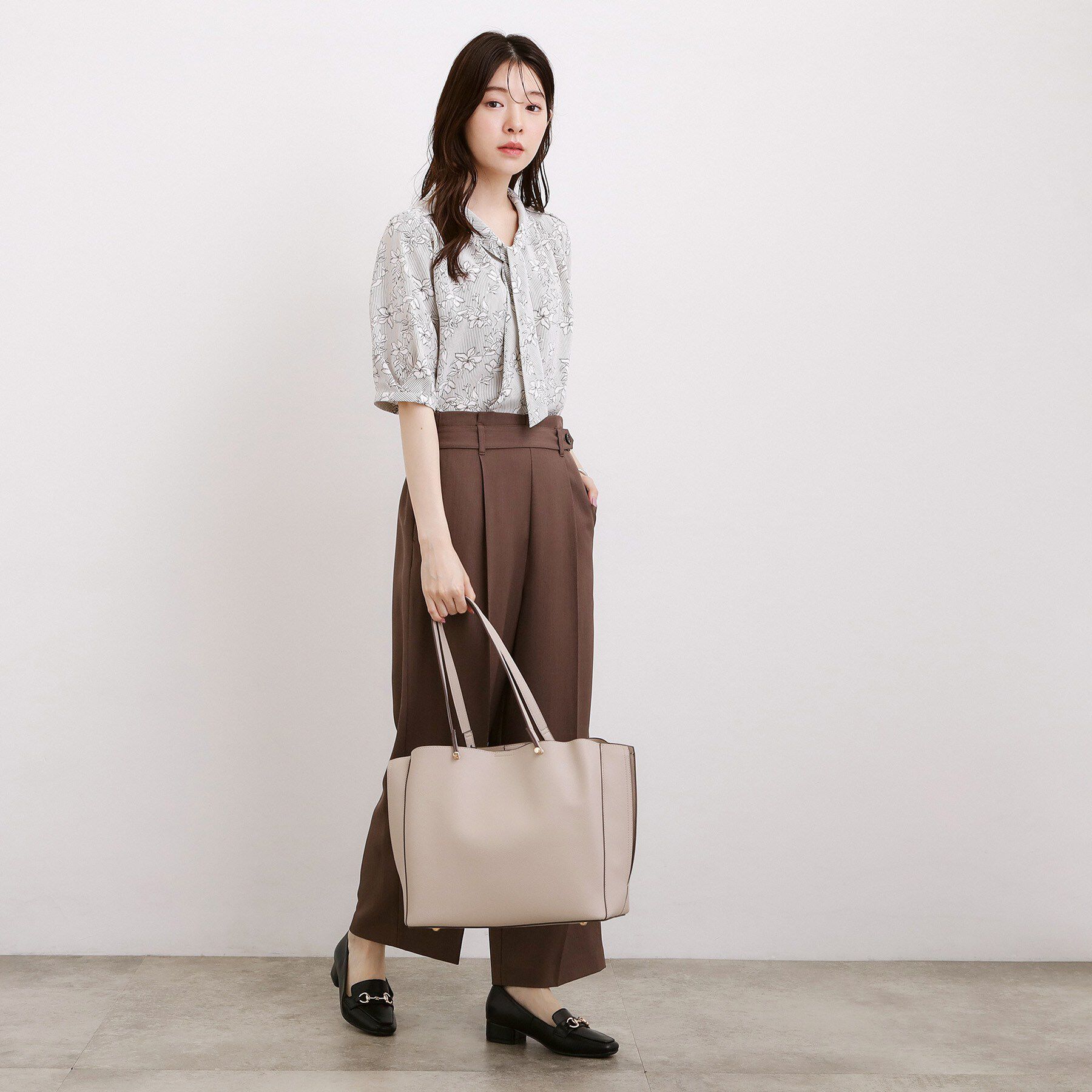 grove「【人間工学】サイドスリットA4トート」|トートバッグ|